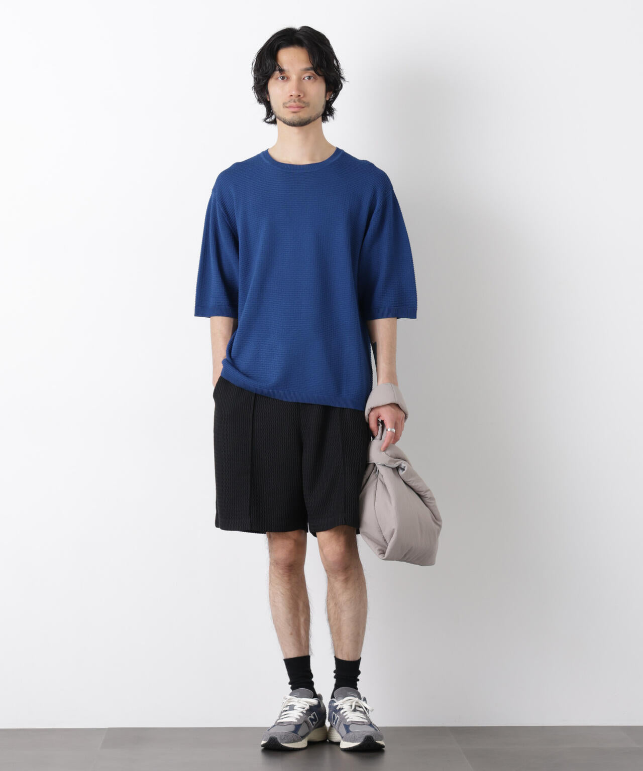 美品　イヴ・サンローラン　半袖ニット　ニットTシャツ　ネイビー　M エアリードレープ ニットTシャツ 半袖