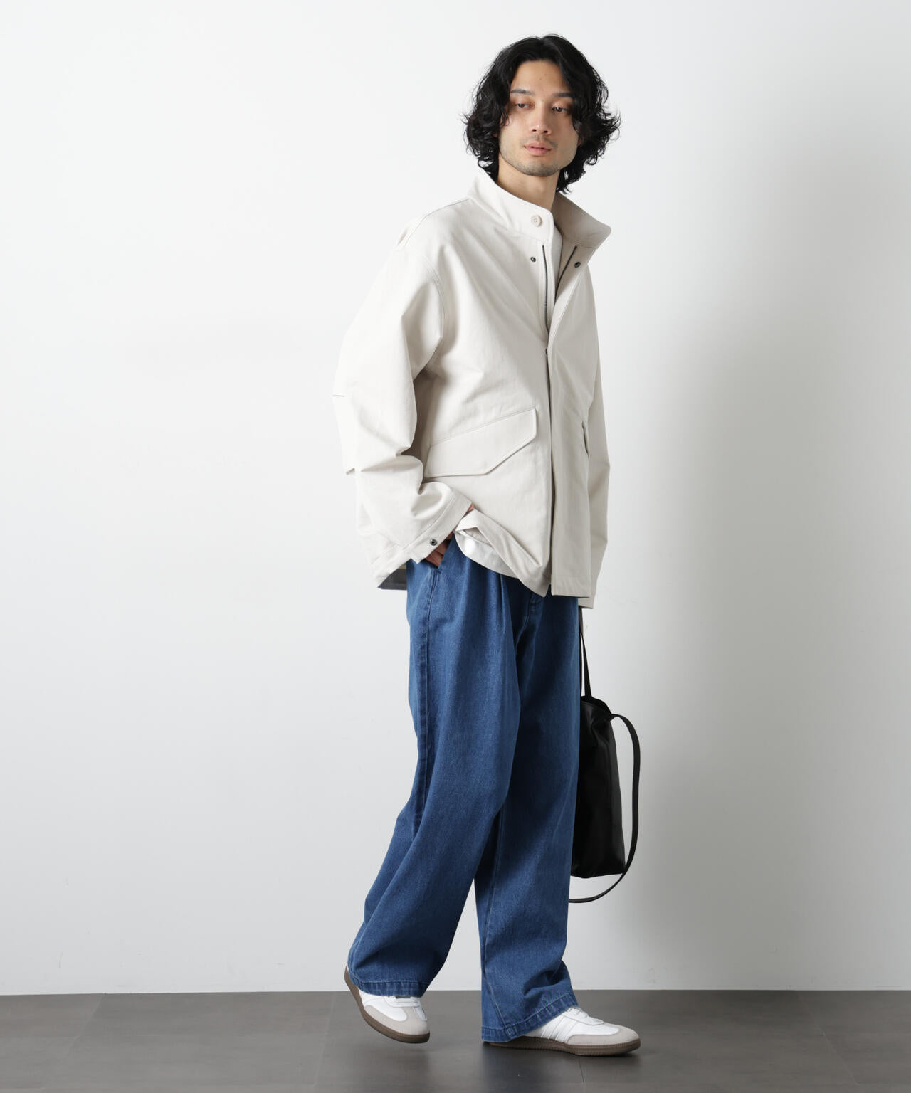 イージーバギーパンツ