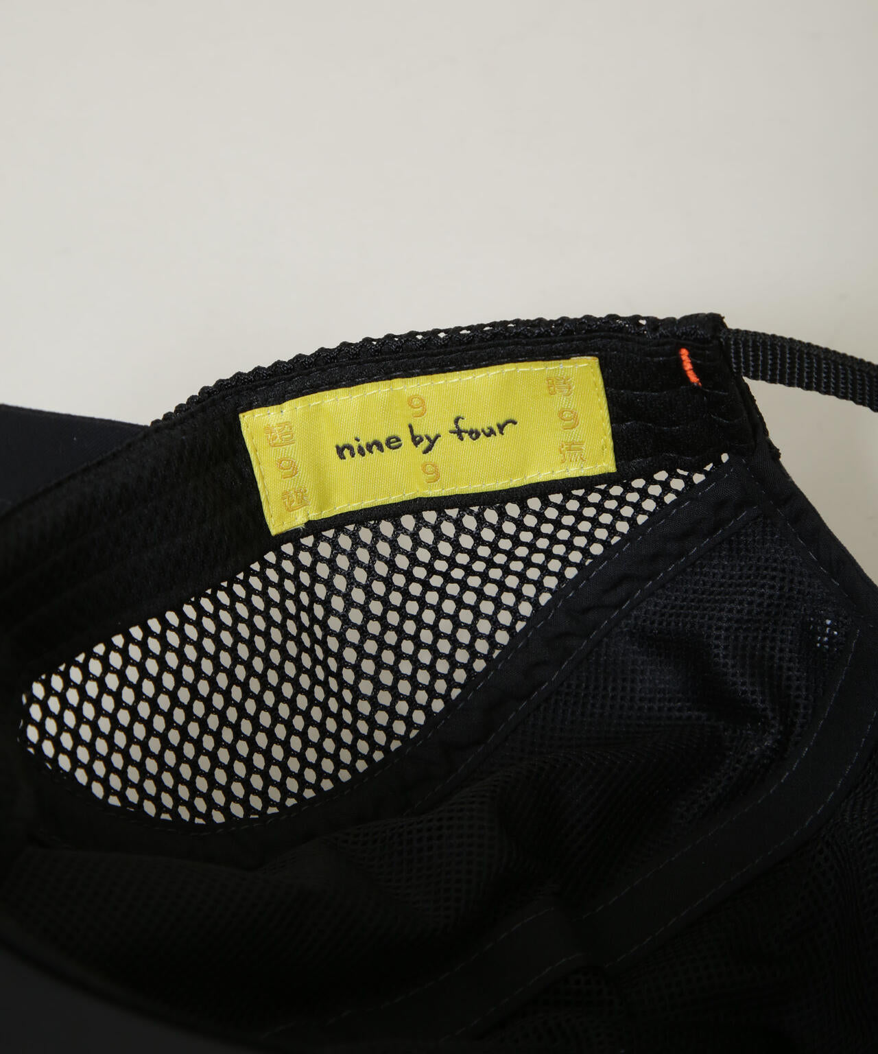 nine by four/94 WR NYLON & MESH 4P CAP 6726139016