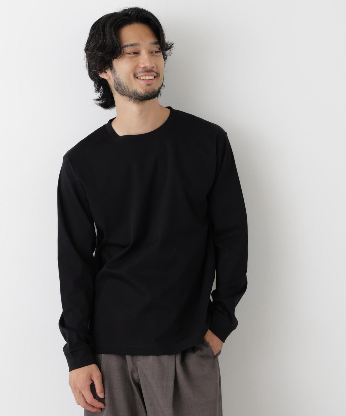 181cm　B:75 W:73 H:90 着用サイズ：L