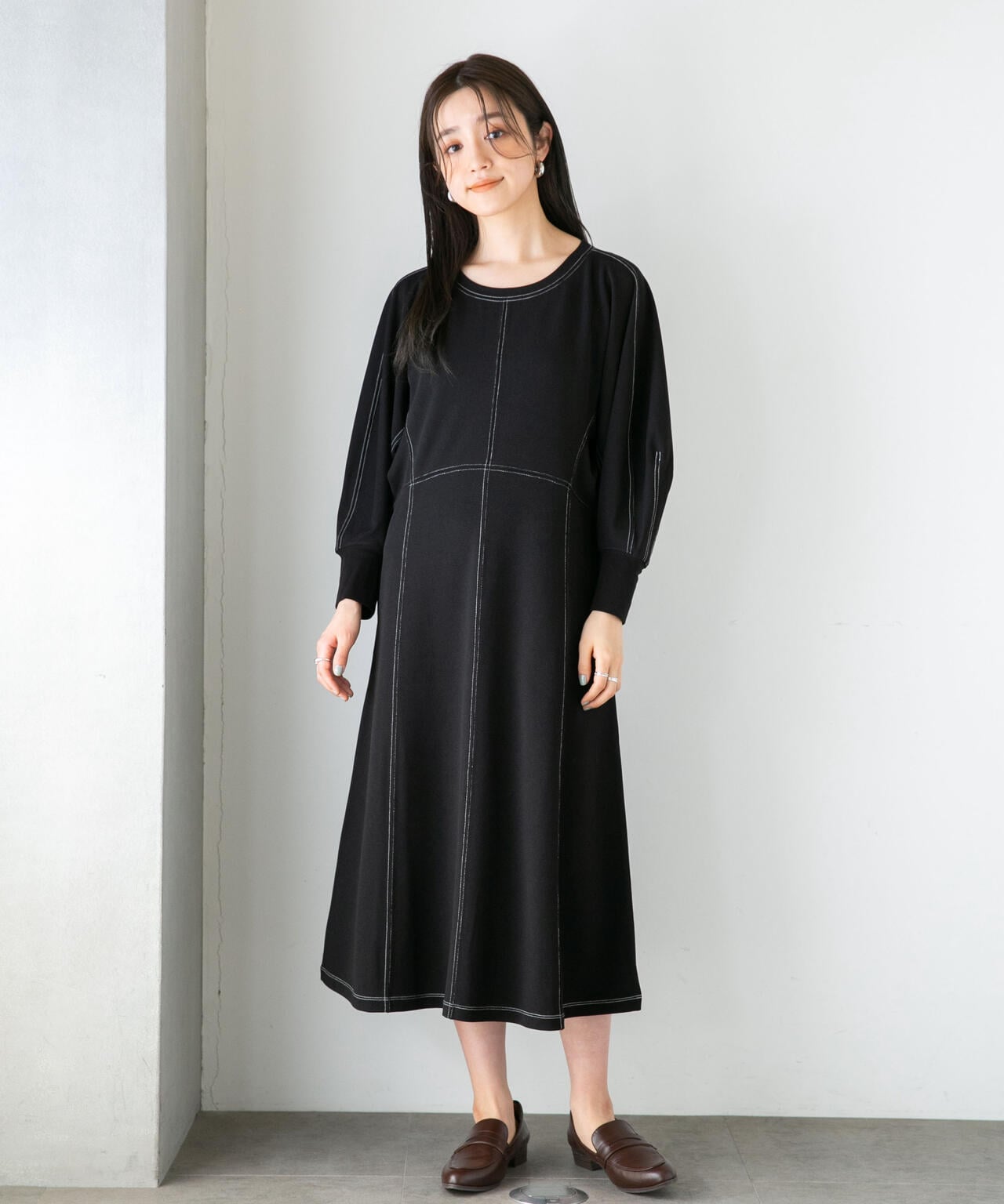 LB.04/WEB限定 配色ステッチ袖ボリュームワンピース【低身長サイズ有】 6733119318