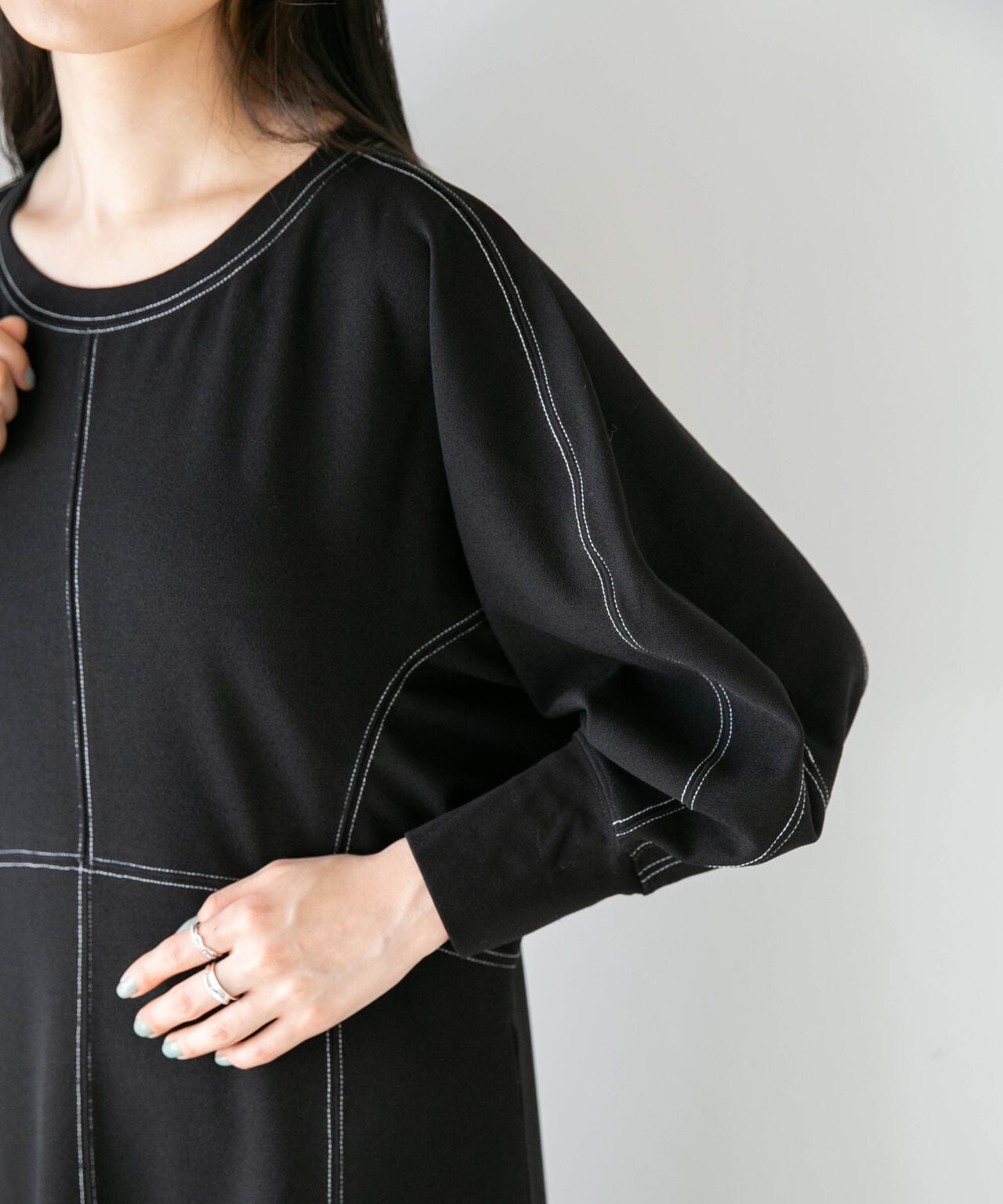 LB.04/WEB限定 配色ステッチ袖ボリュームワンピース【低身長サイズ有】 6733119318