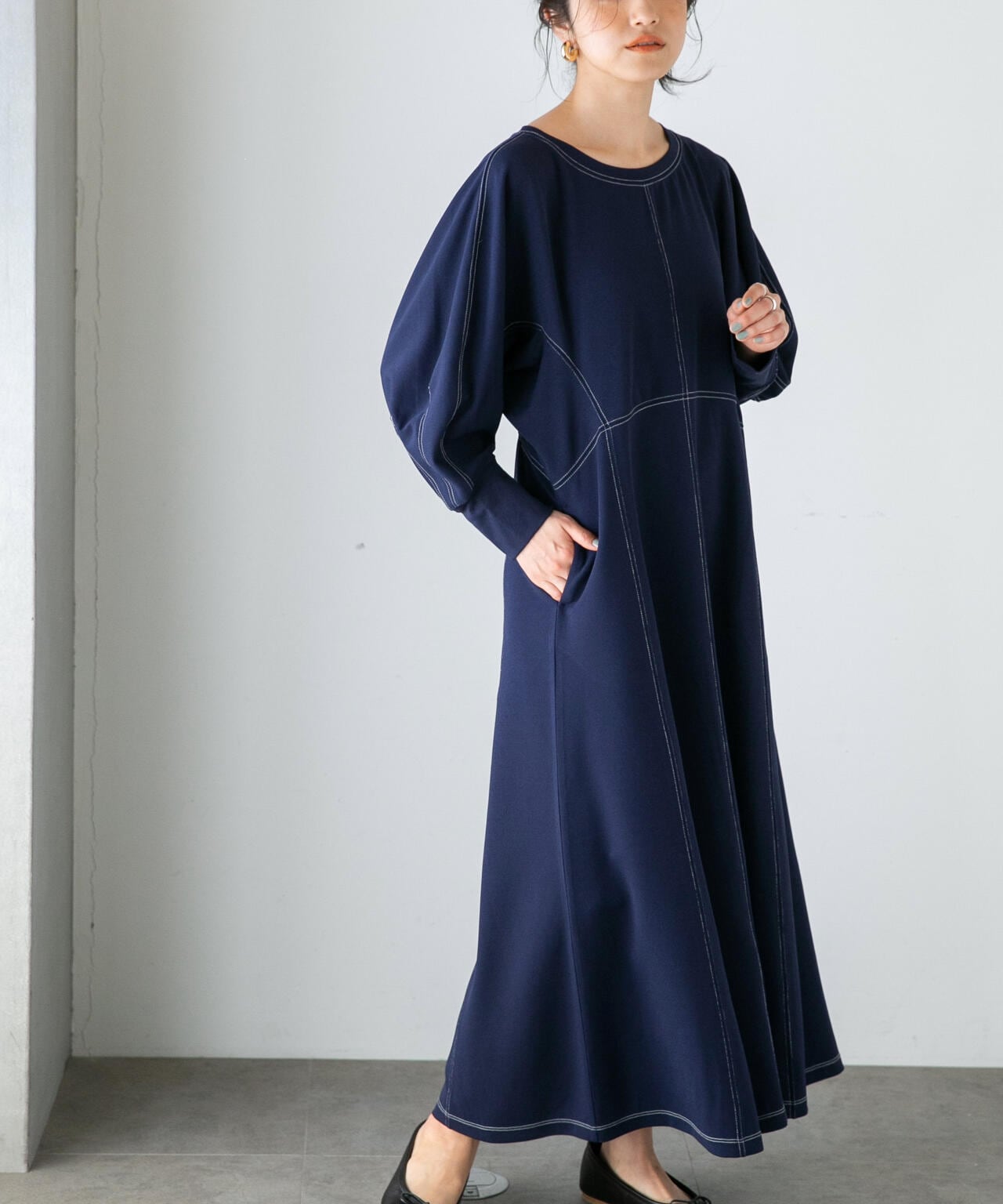 LB.04/WEB限定 配色ステッチ袖ボリュームワンピース【低身長サイズ有】 6733119318