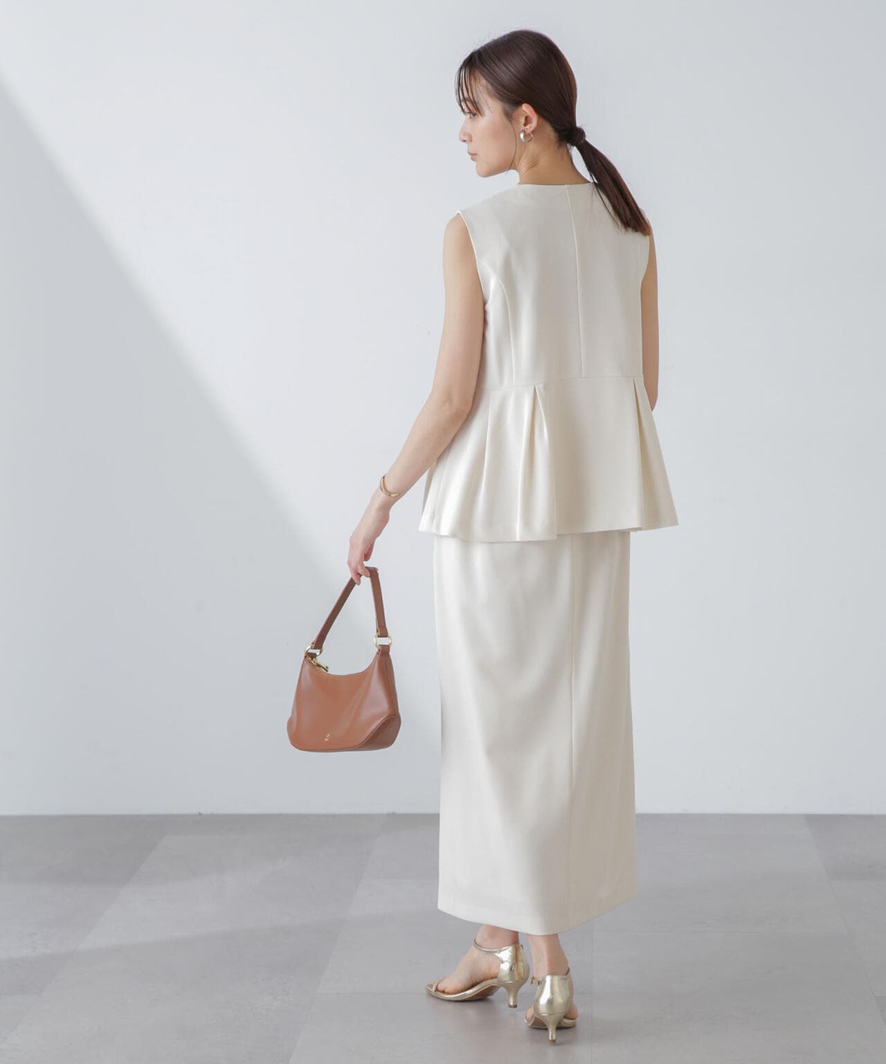 多機能素材ペプラムジレ(セットアップ可） 6734116306