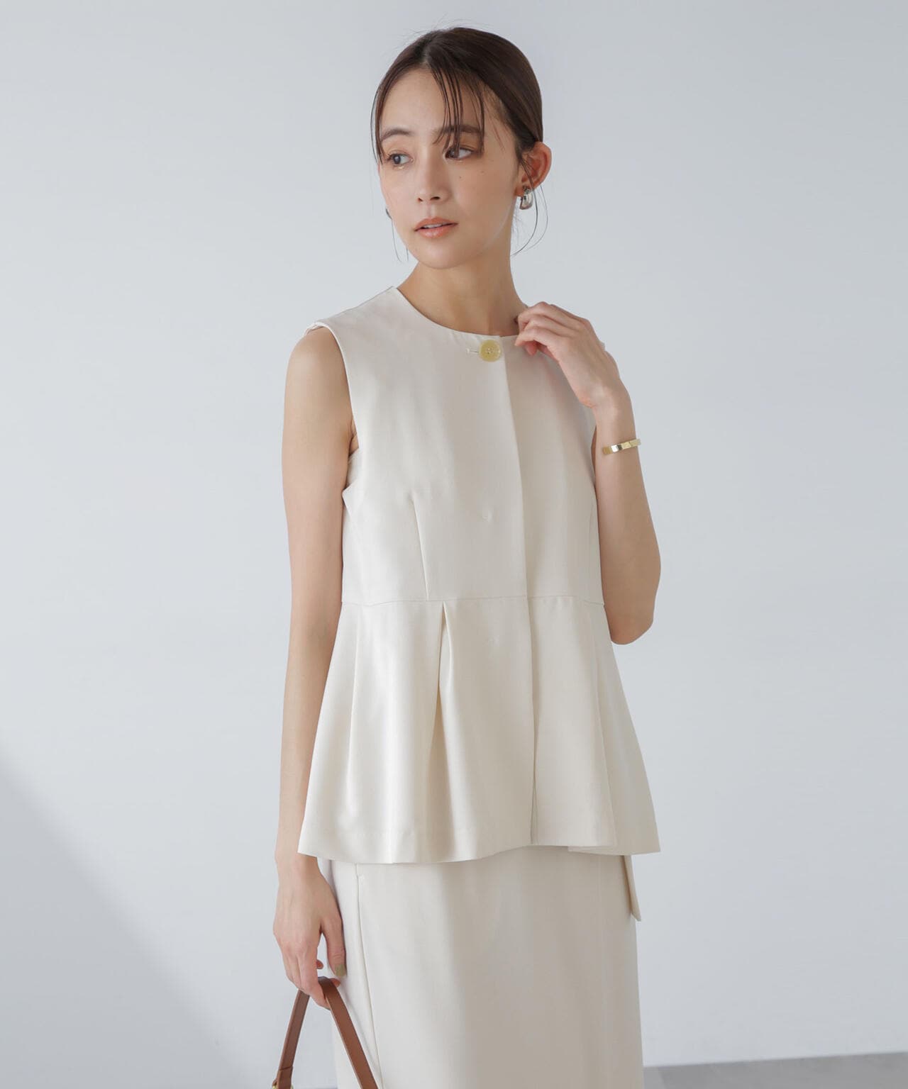 多機能素材ペプラムジレ(セットアップ可） 6734116306