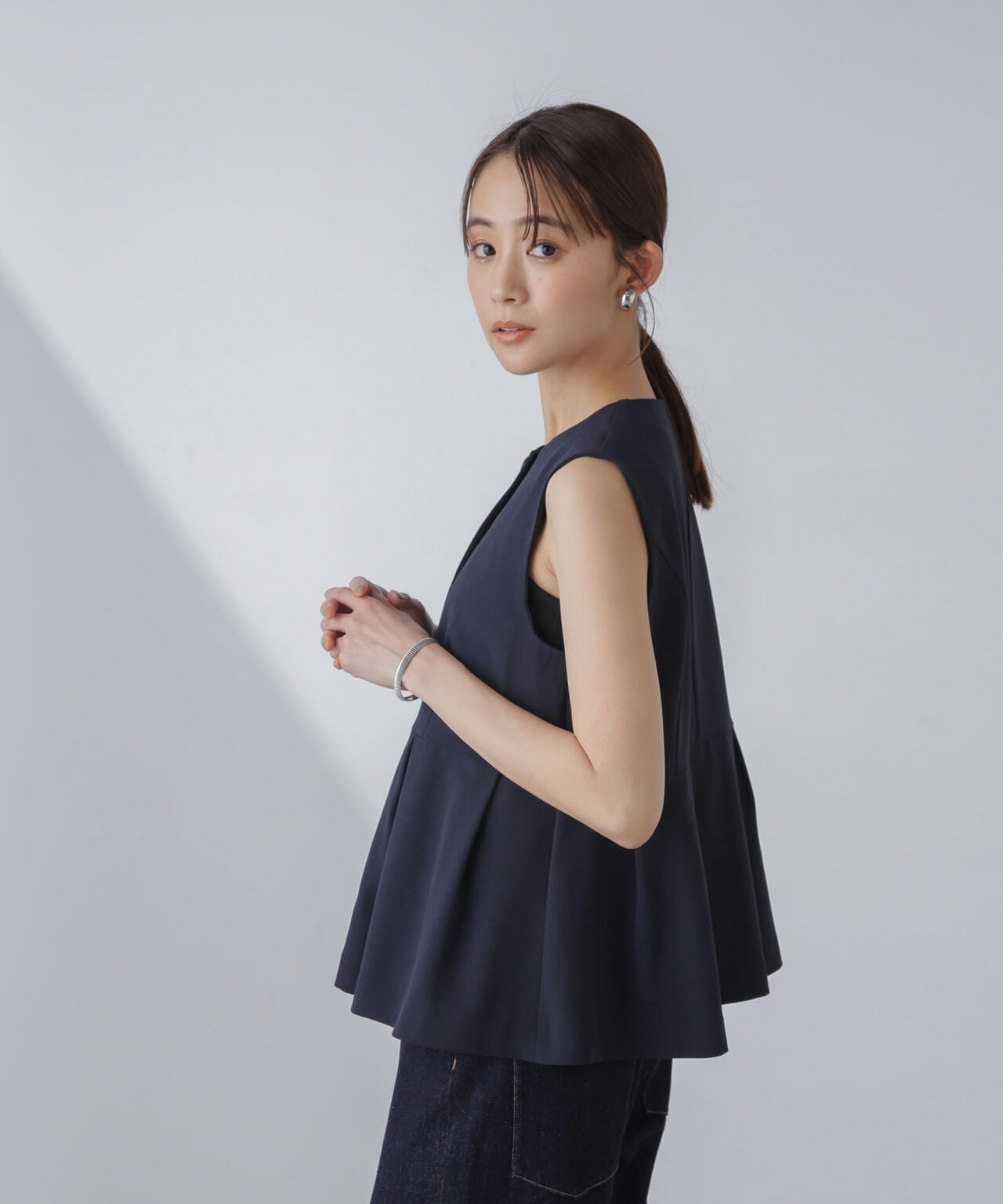 多機能素材ペプラムジレ(セットアップ可） 6734116306