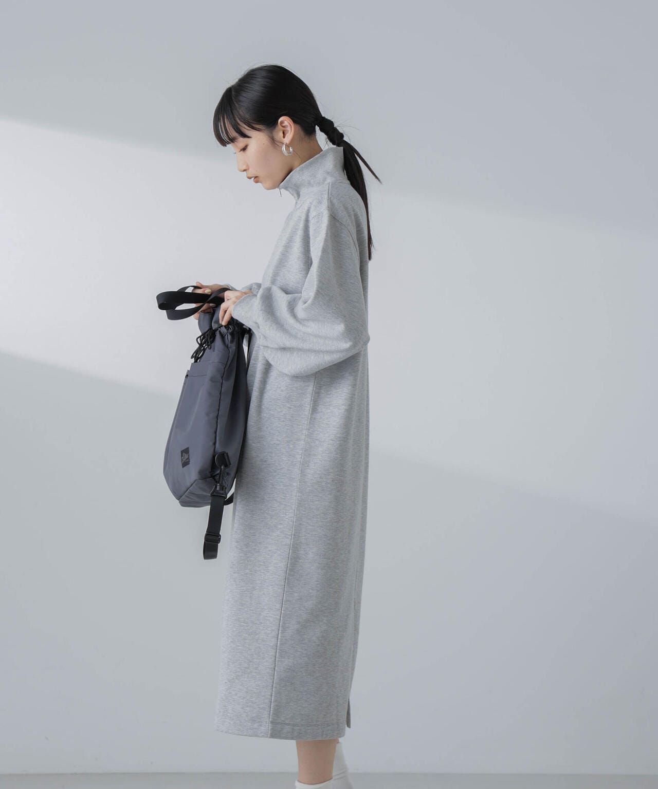 ■韓国■ 裏起毛ワンピース トレーナー ハーフジップアップ 3色 ハーフジップ 起毛 裏毛 カット ワンピース