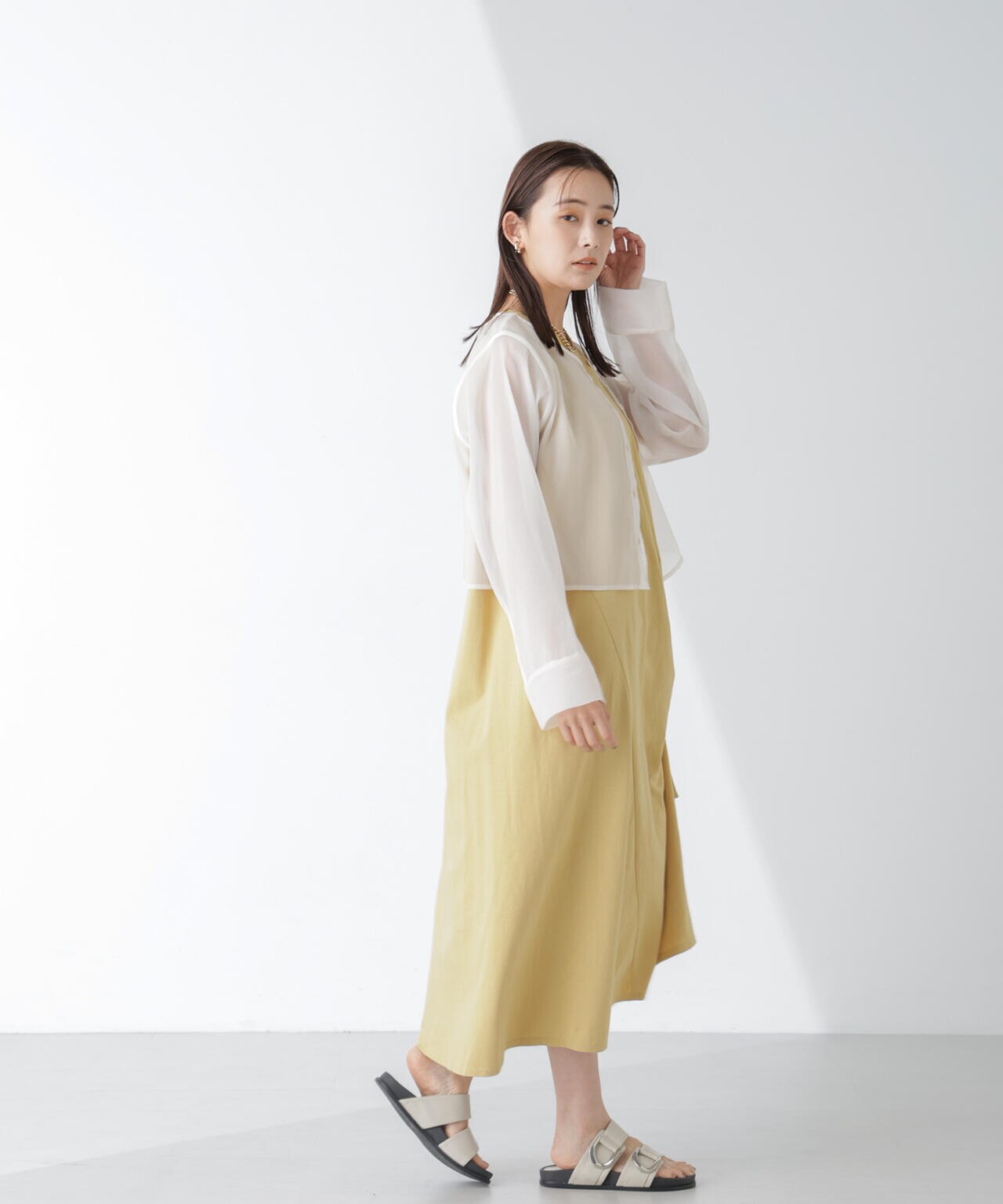 フロントカット ノースリーブ ワンピース★上品 大人かわいい★ 楽天市場】花柄 ワンピース Aライン ノースリーブ 白ワンピ 大人
