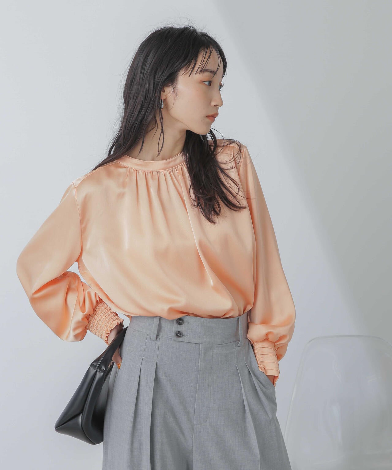 前後2wayサテンギャザーブラウス(セットアップ可) 6734120313