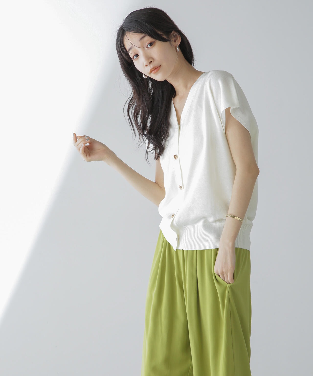 こなまま　２点おまとめユニクロ VネックカットソーICBスカート Which Uniqlo T-shirts are truly recommended? Two sisters