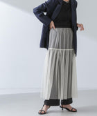 ライトベージュ