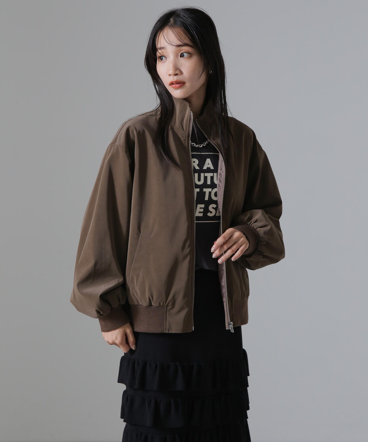 【美品】レザースタンドカラージャケット セール】スタンドカラーレザージャケット（ライダースジャケット