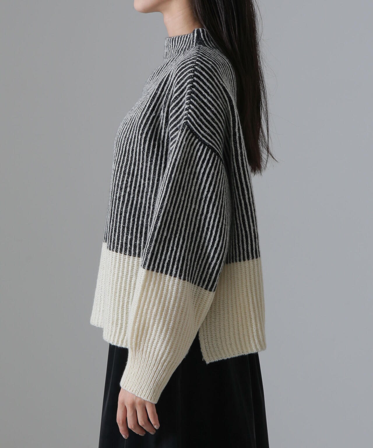 boohoo Vネック ストライプ ニット ポロシャツ トップス 2色 boohoo Vネック ストライプ ニット ポロシャツ トップス 2色