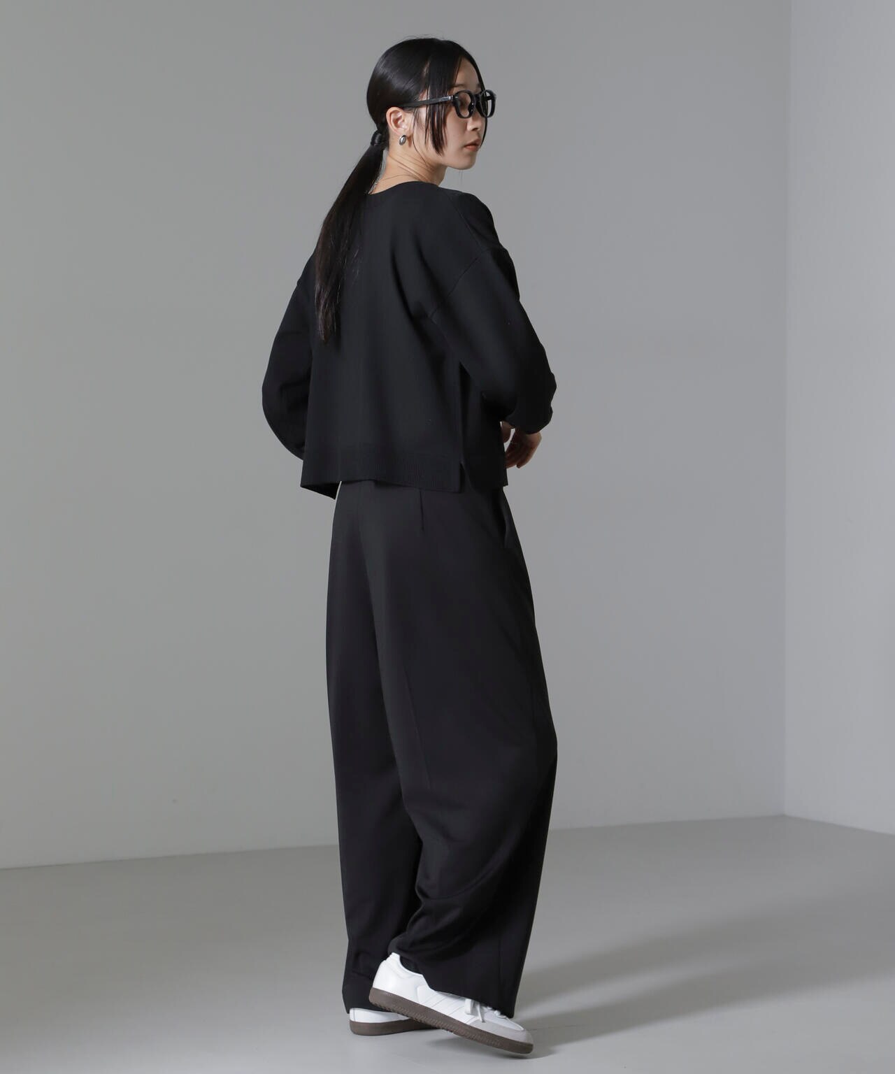 二重臼 前後 2way クルーネック & カーディガン ニット