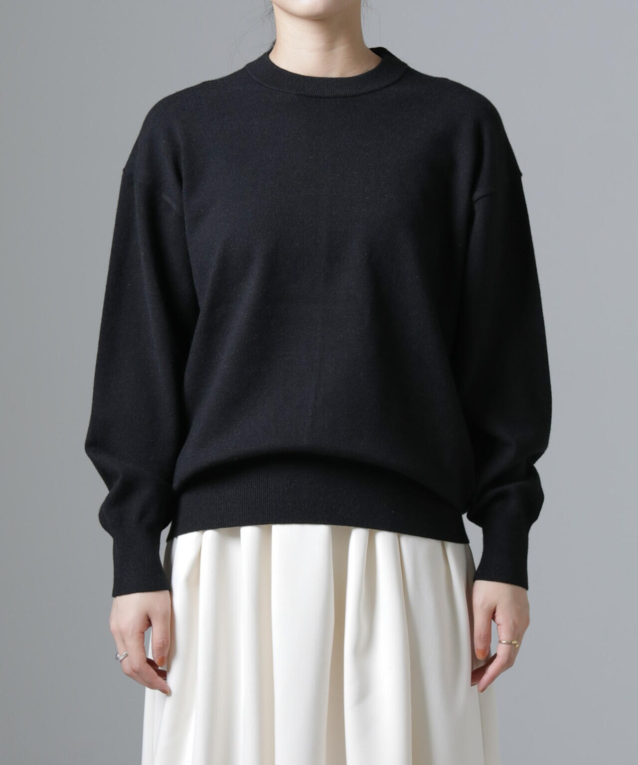 週末限定値下☆新品☆theoryluxe クルーネックニット　ウォッシャブル　黒 セール】 ウォッシャブルウールクルーネックニットセーター