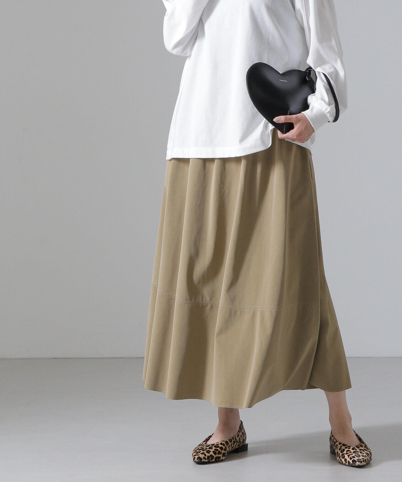 ピーチフェイクレザーボリュームスカート(セットアップ可) 6734230310