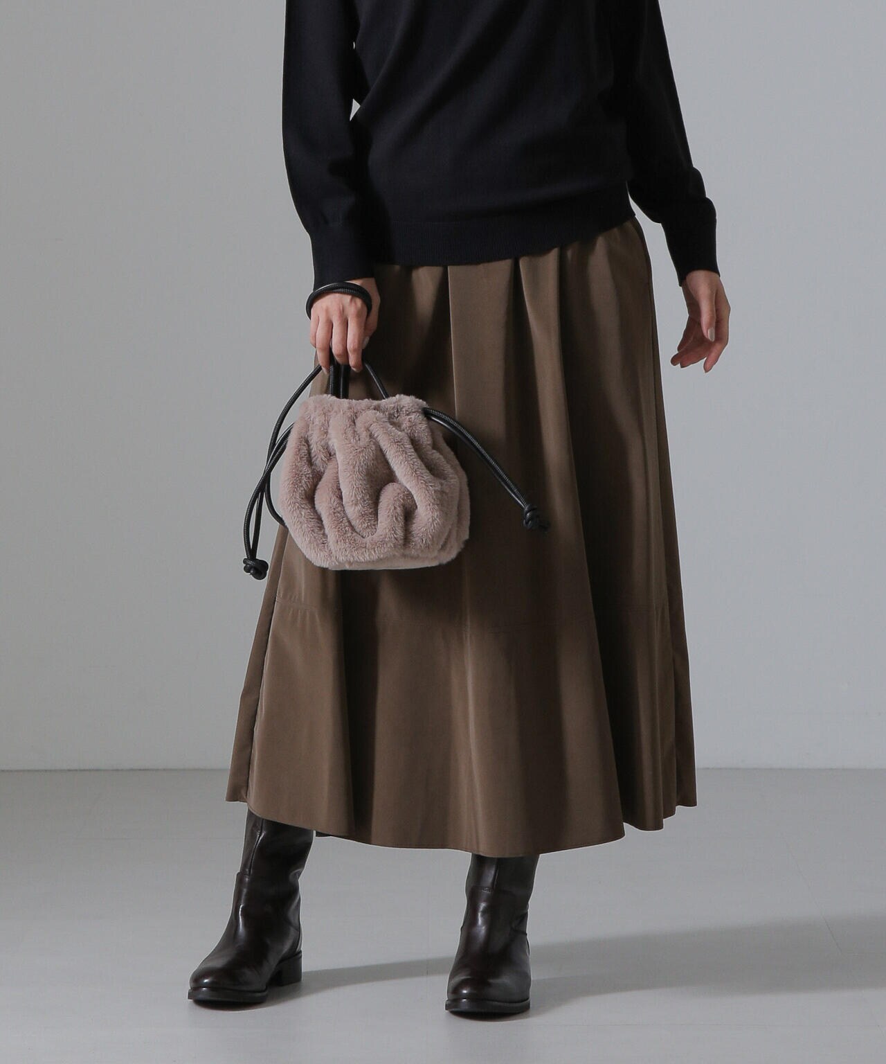 ピーチフェイクレザーボリュームスカート(セットアップ可) 6734230310