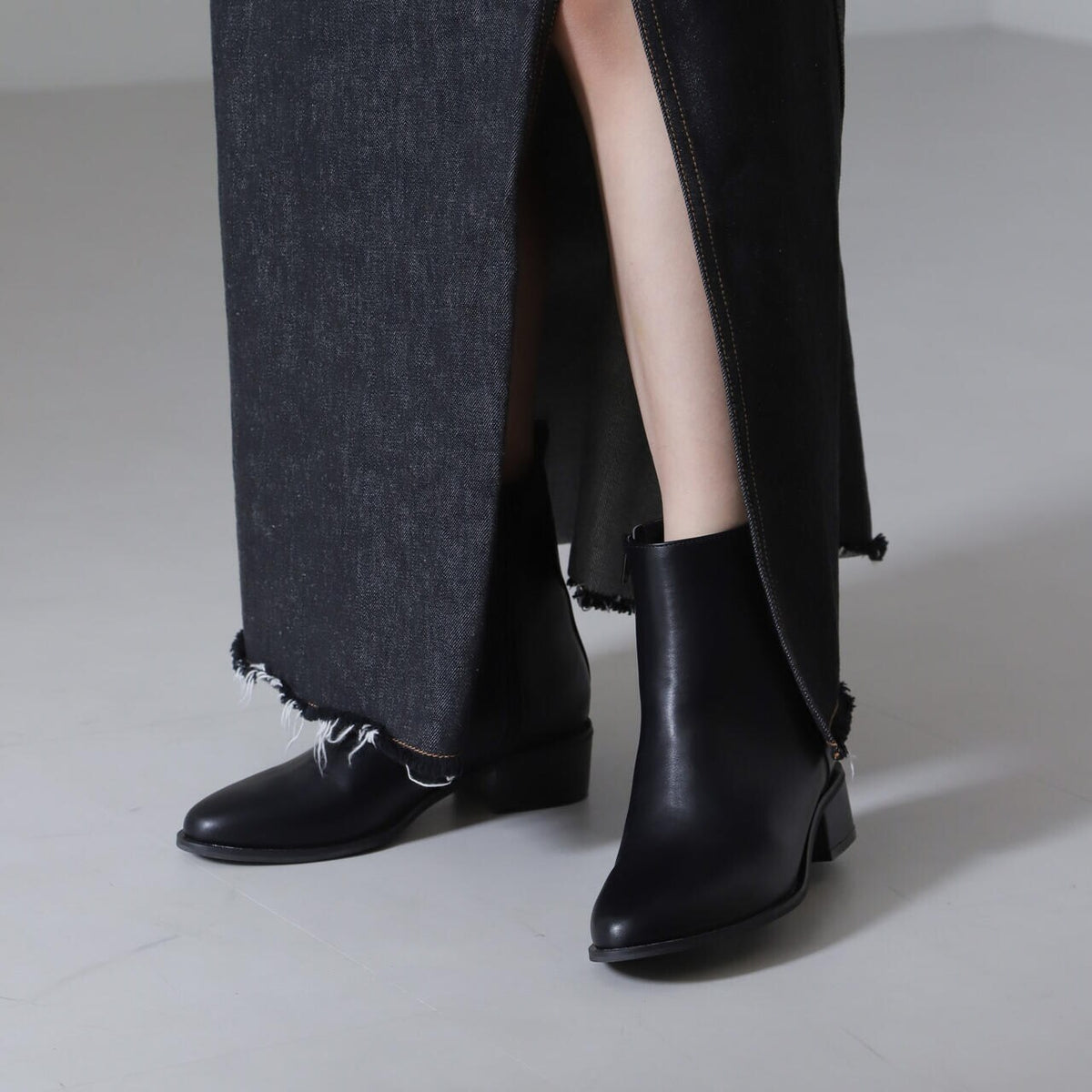 【今どきなエッセンスをプラス☆】CHANEL ミドルブーツ 6734236300-