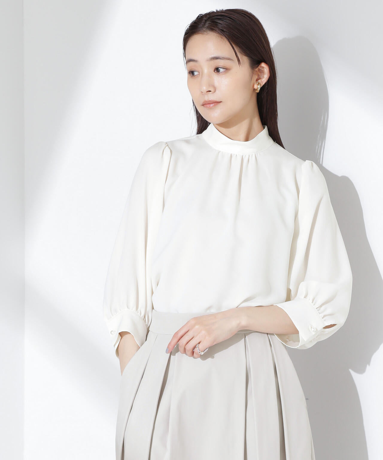 nano・universe - 上品 ボウタイブラウス 白 新品 ナノユニバース セール】前後2WAYボウタイブラウス（シャツ/ブラウス）｜NANO