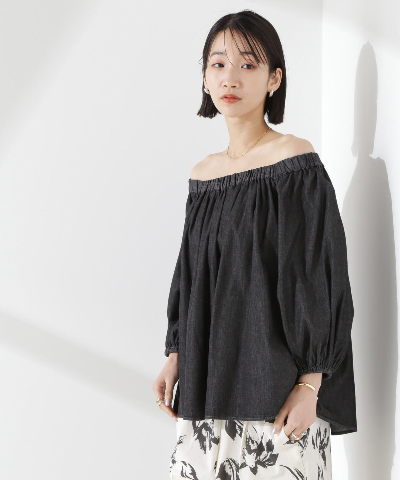 ライトデニム ギャザー ブラウス ( セットアップ 可)
