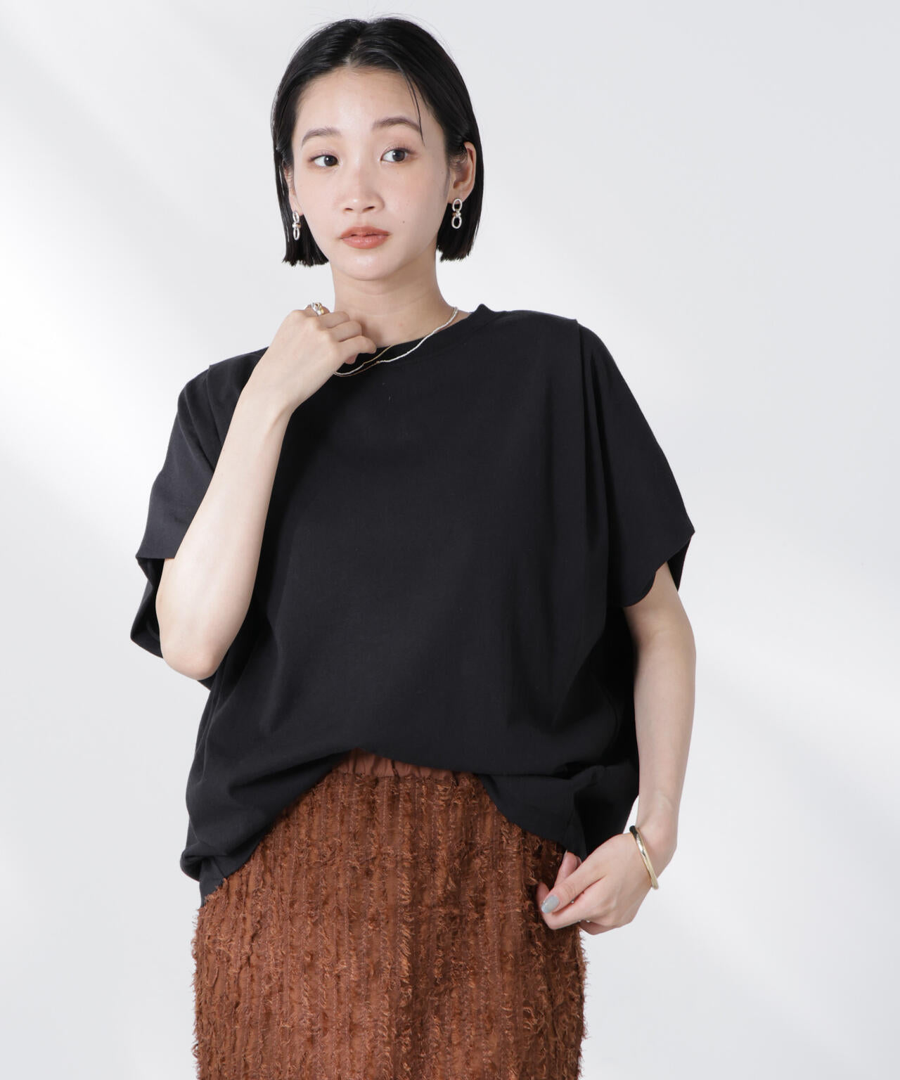 変形スリーブ カット トップス 変形スリーブ カット トップス