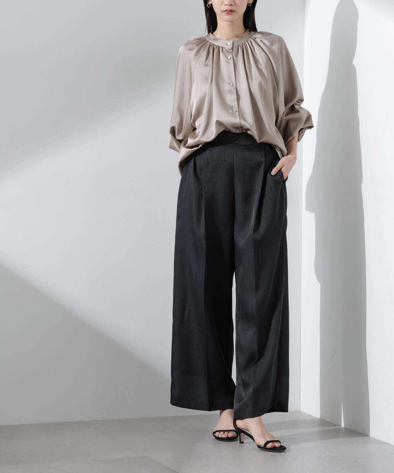 シアーヘムタックワイドパンツ 6735127312