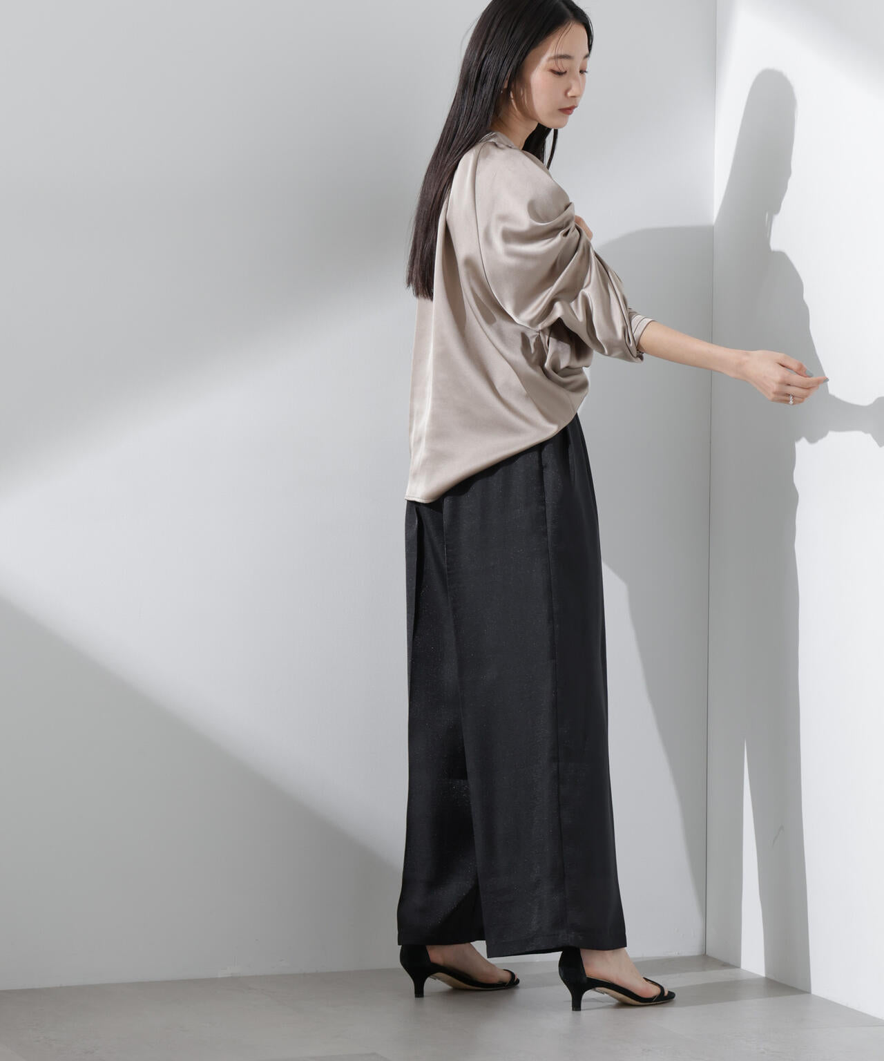 シアーヘムタックワイドパンツ 6735127312