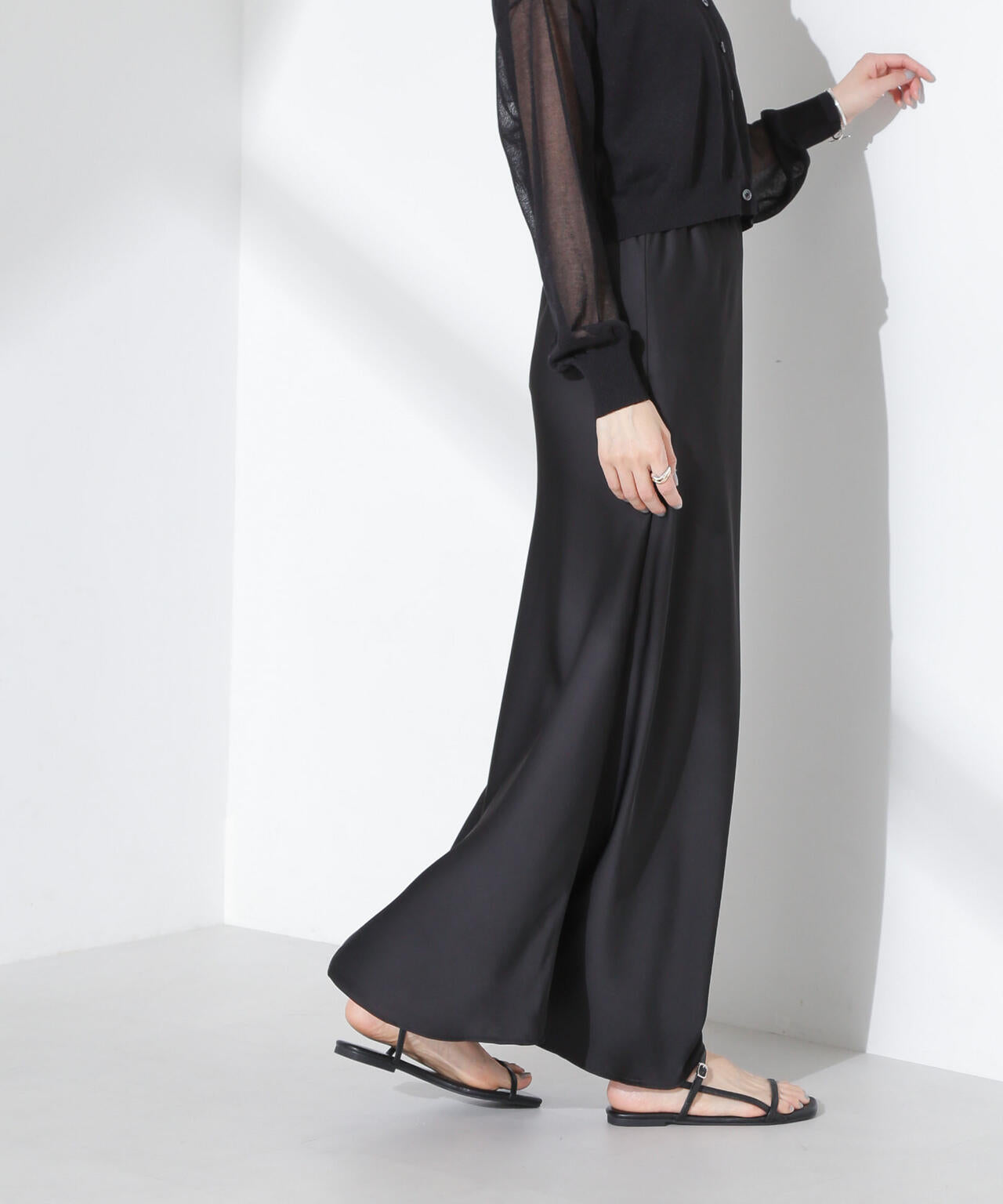 サテンフレアスカート 6735130313