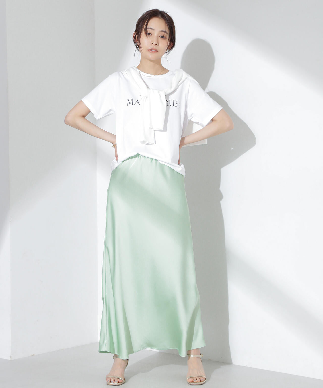 サテンフレアスカート 6735130313