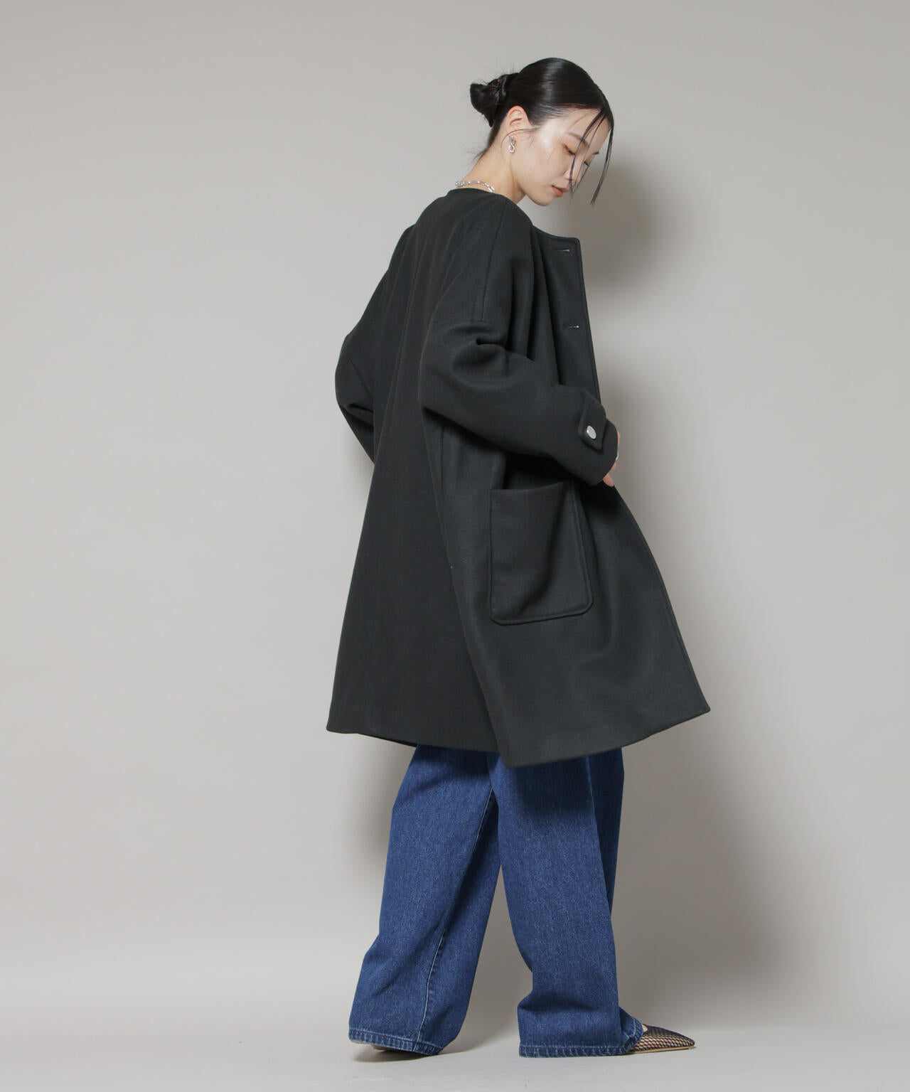 ノーカラーコクーンミドルコート 6735211301