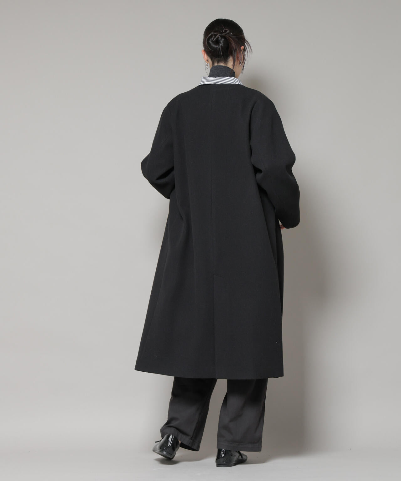 Vネック ノーカラー コート