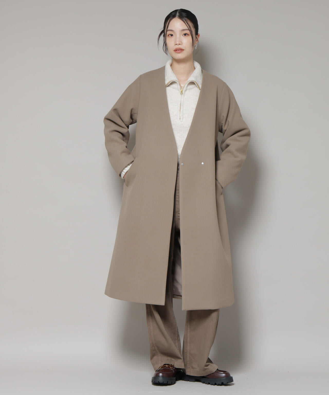 Vネック ノーカラー コート