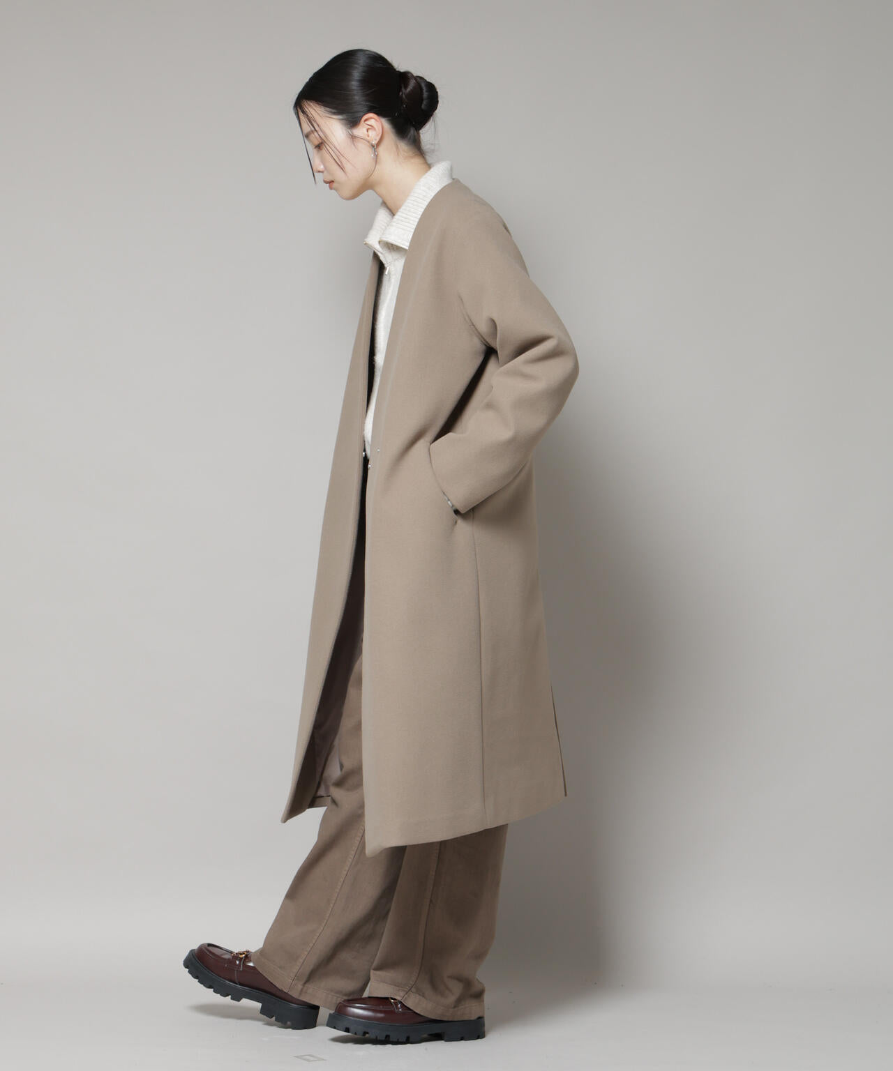 Vネック ノーカラー コート