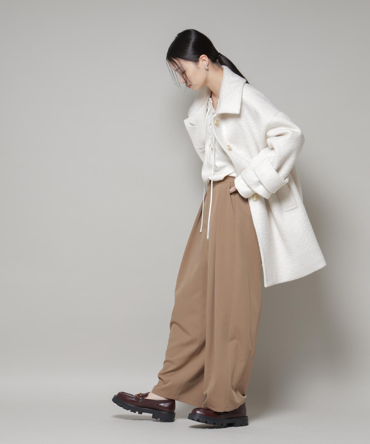 ブークレ スタンドカラー ミドルコート