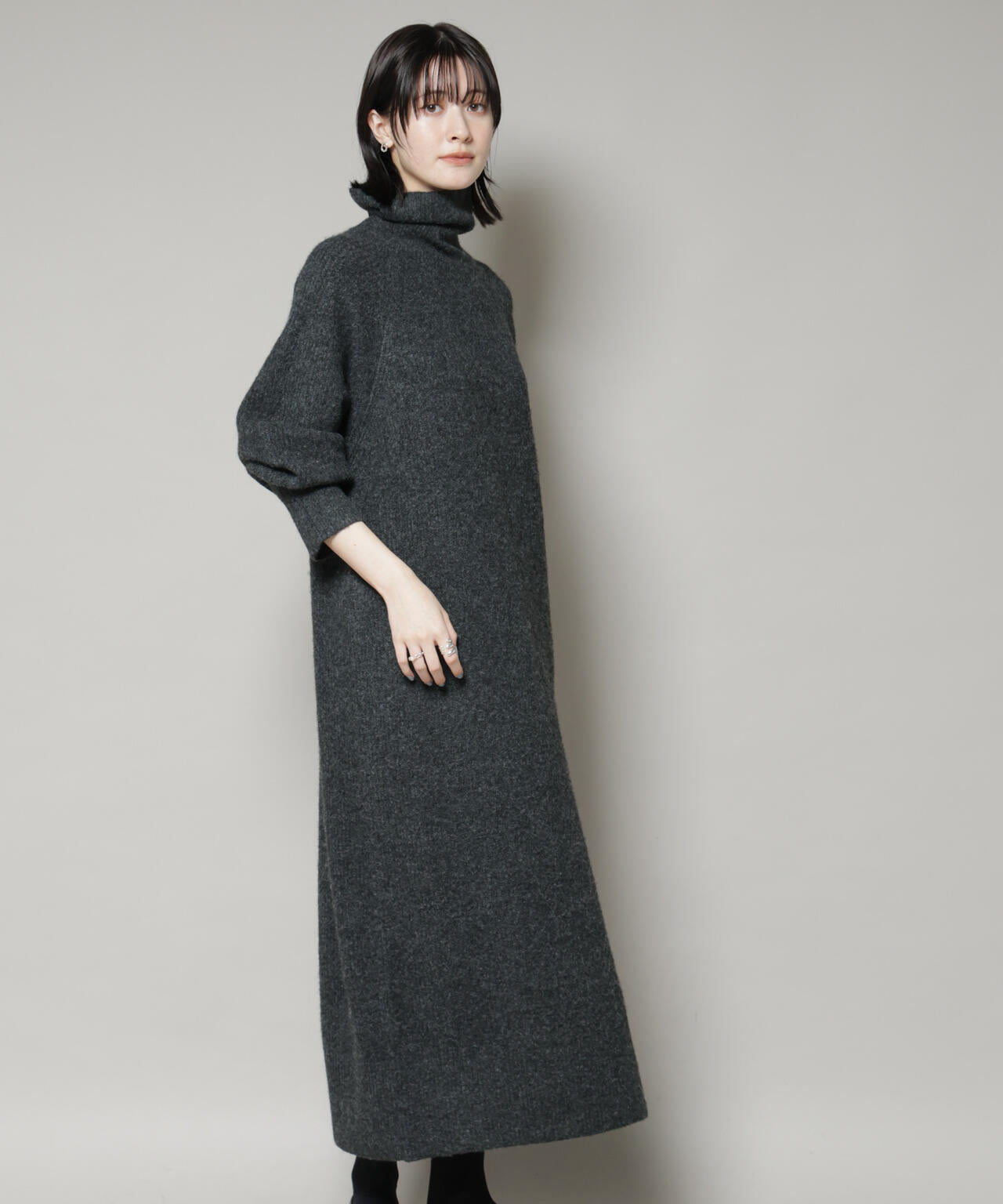 エアリーヤーン 畦編 タートル ニット マキシ ワンピース