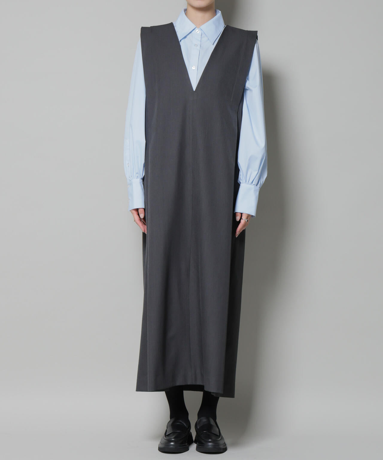 ショルダータックVネックワンピース 6735219323