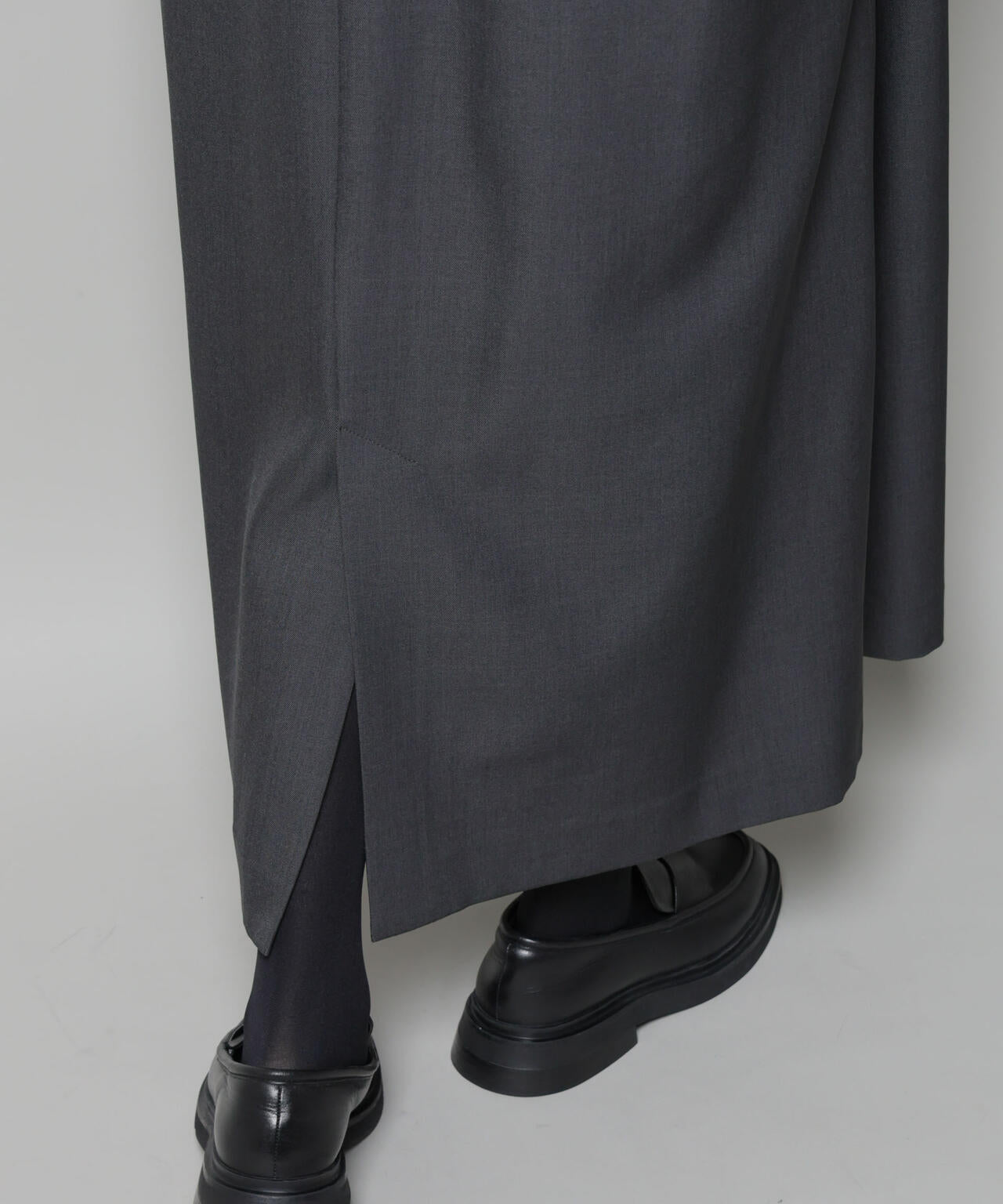 ショルダータックVネックワンピース 6735219323