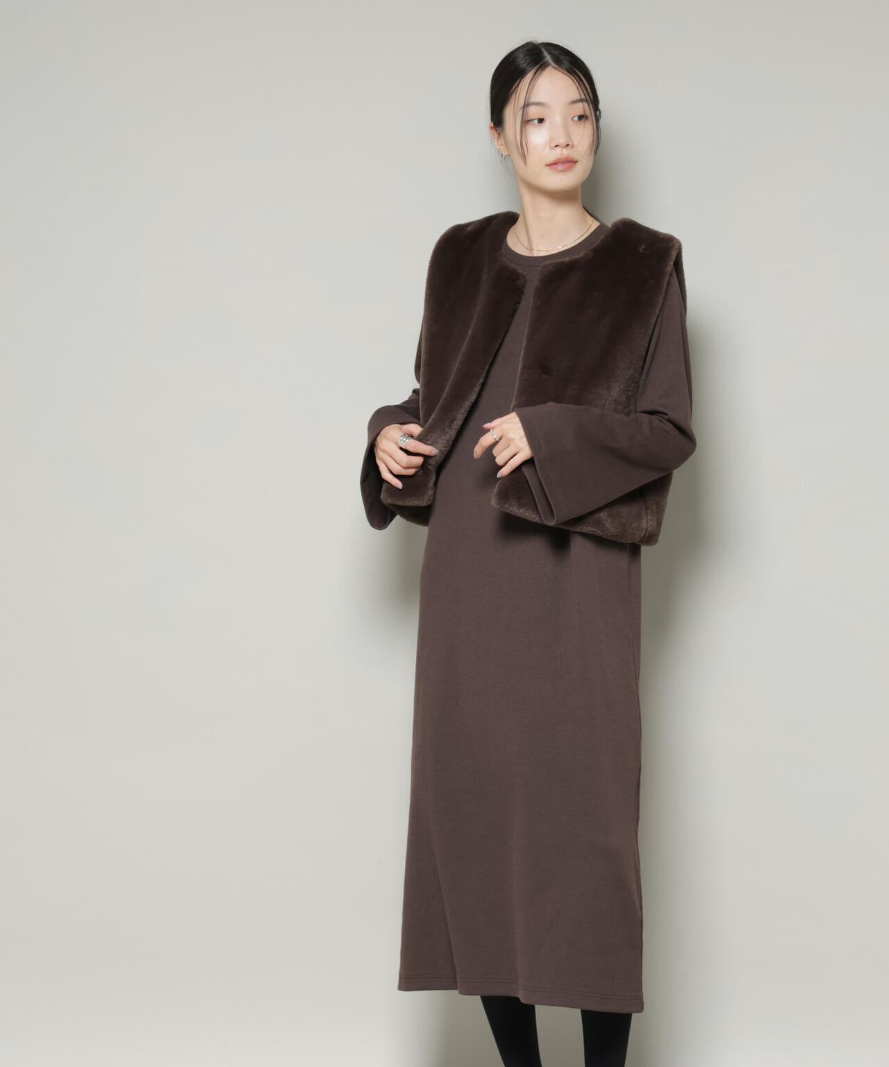 値下げ♡goaファー付きブラウンブルゾン ベスト 袖なし goaのフリマ