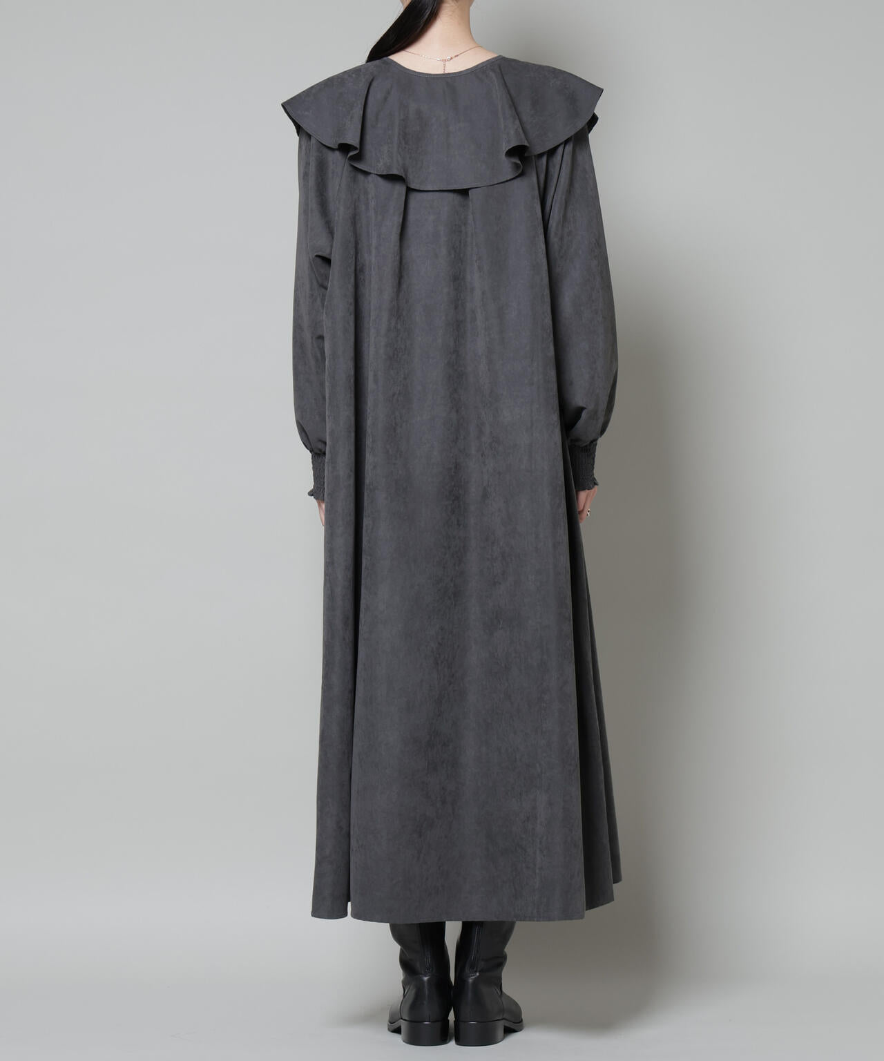 取り外し可能 ラッフルカラー 付き ピーチ フレアワンピース