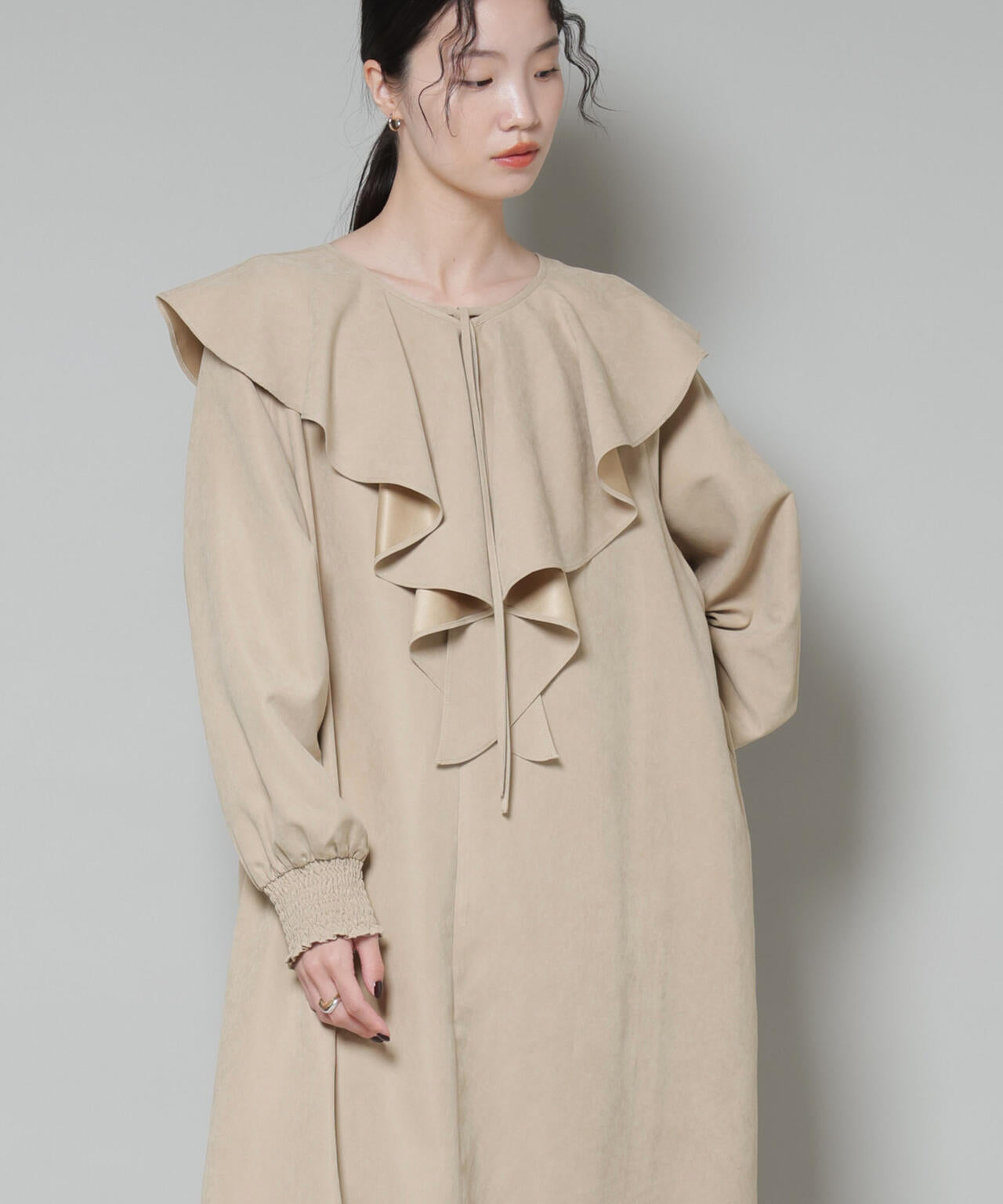 取り外し可能 ラッフルカラー 付き ピーチ フレアワンピース