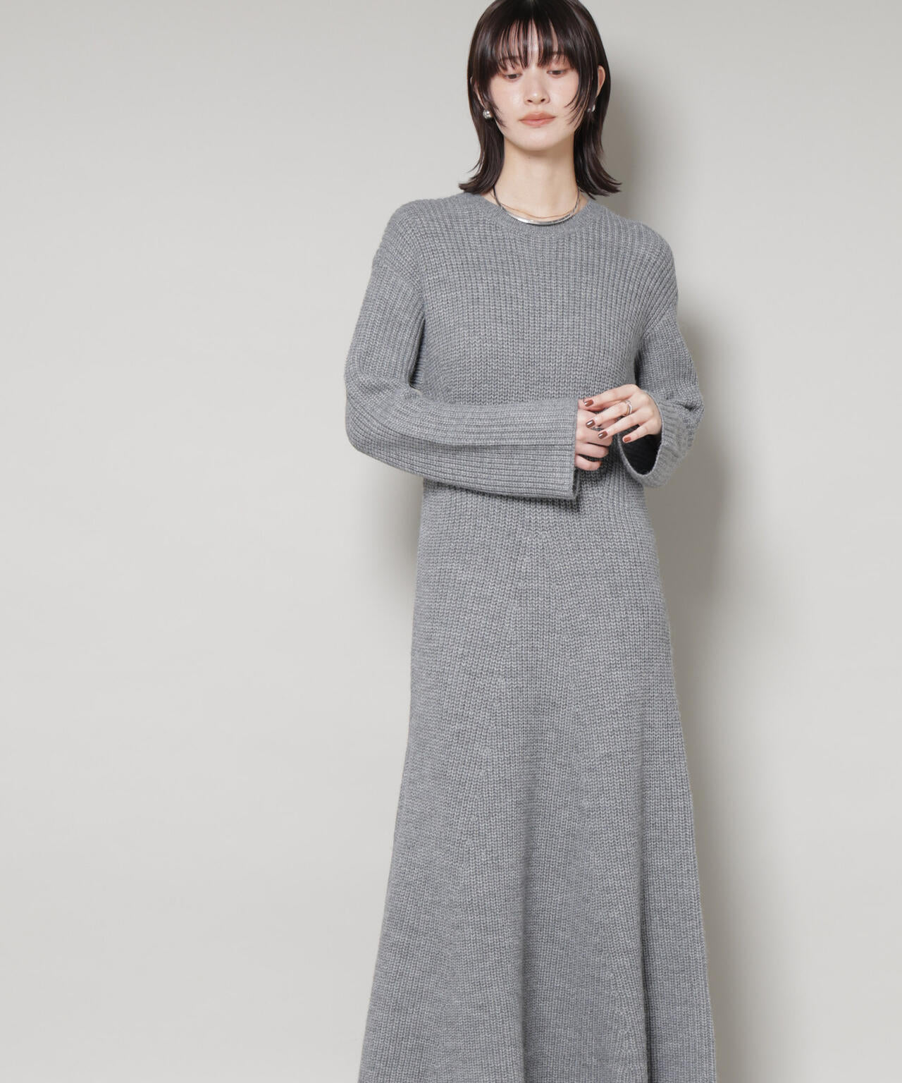 【美品】フォクシー ニットワンピースドレス シエナ 長袖 ひざ丈 グレー 美品】フォクシー ニットワンピースドレス シエナ 長袖 ひざ丈 グレー