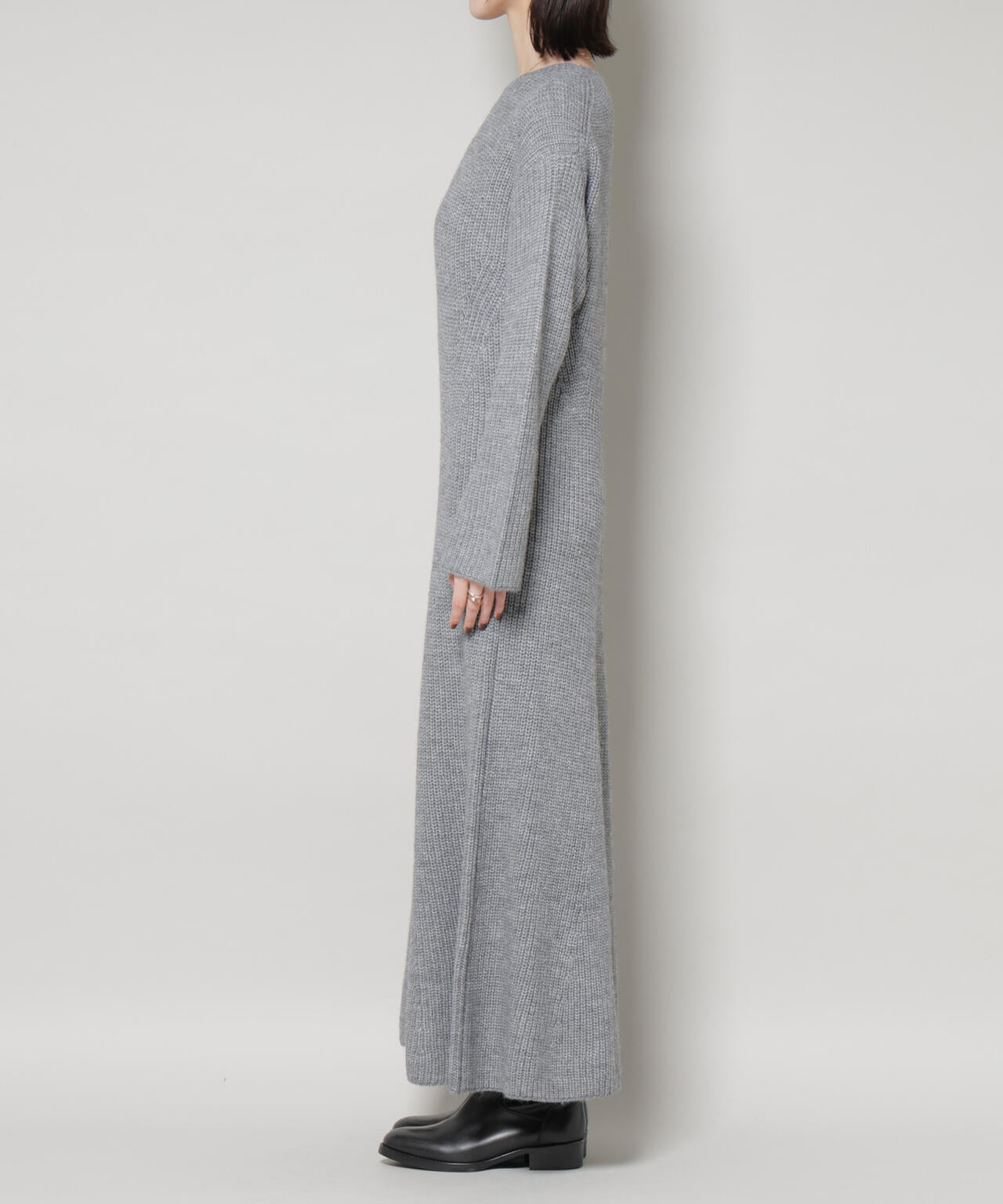 片畦フレアニットワンピース 6735219332