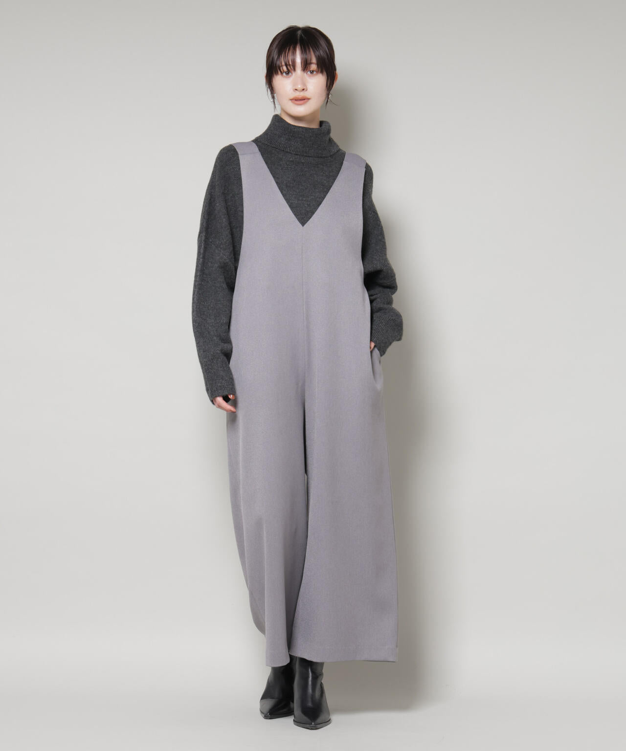 Vネックオールインワン 6735219333