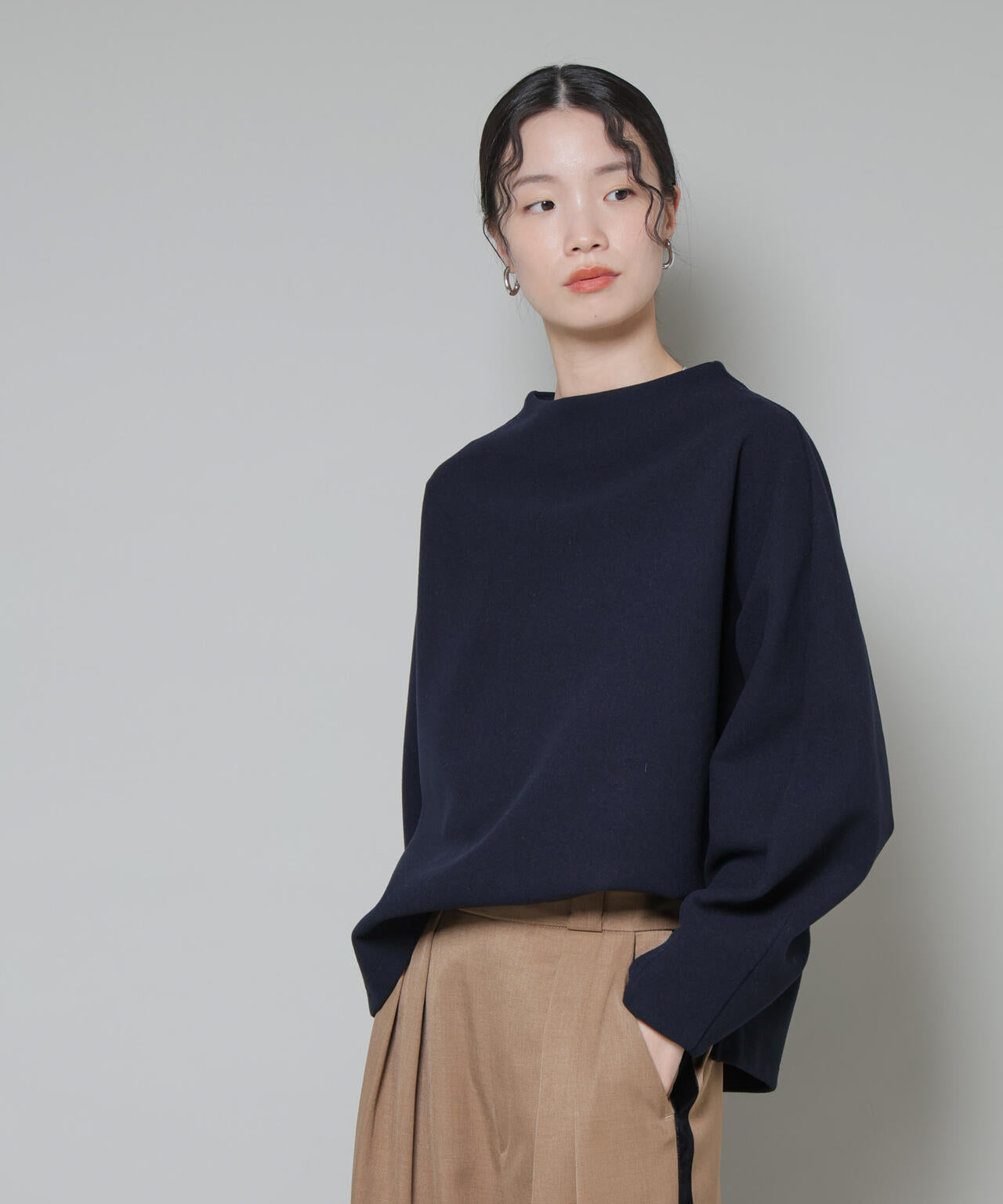 ソフトメルトン ジャージータック スリーブ モックネック トップス