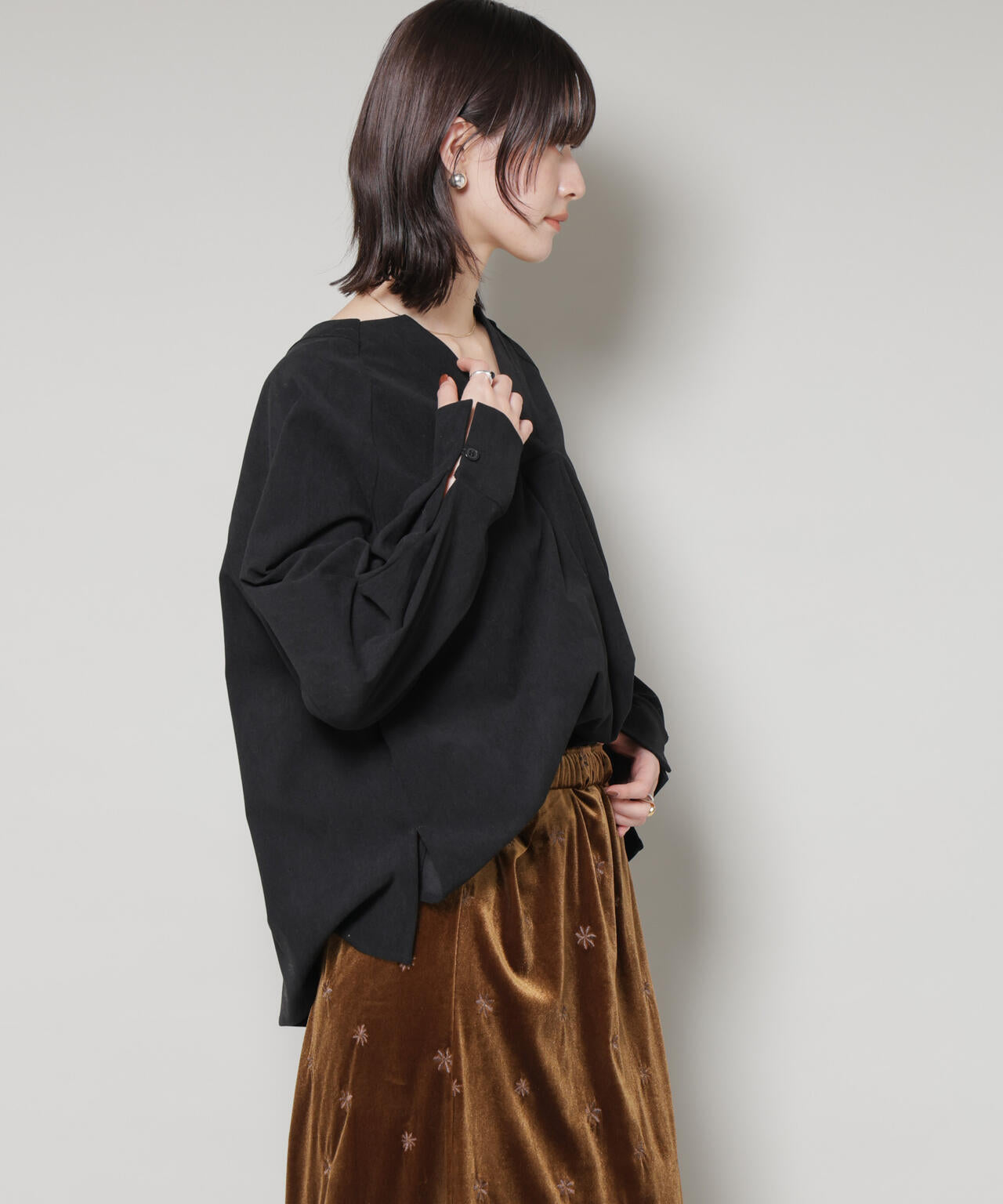 ストレッチ起毛スキッパープルオーバーブラウス(セットアップ可) 6735220319