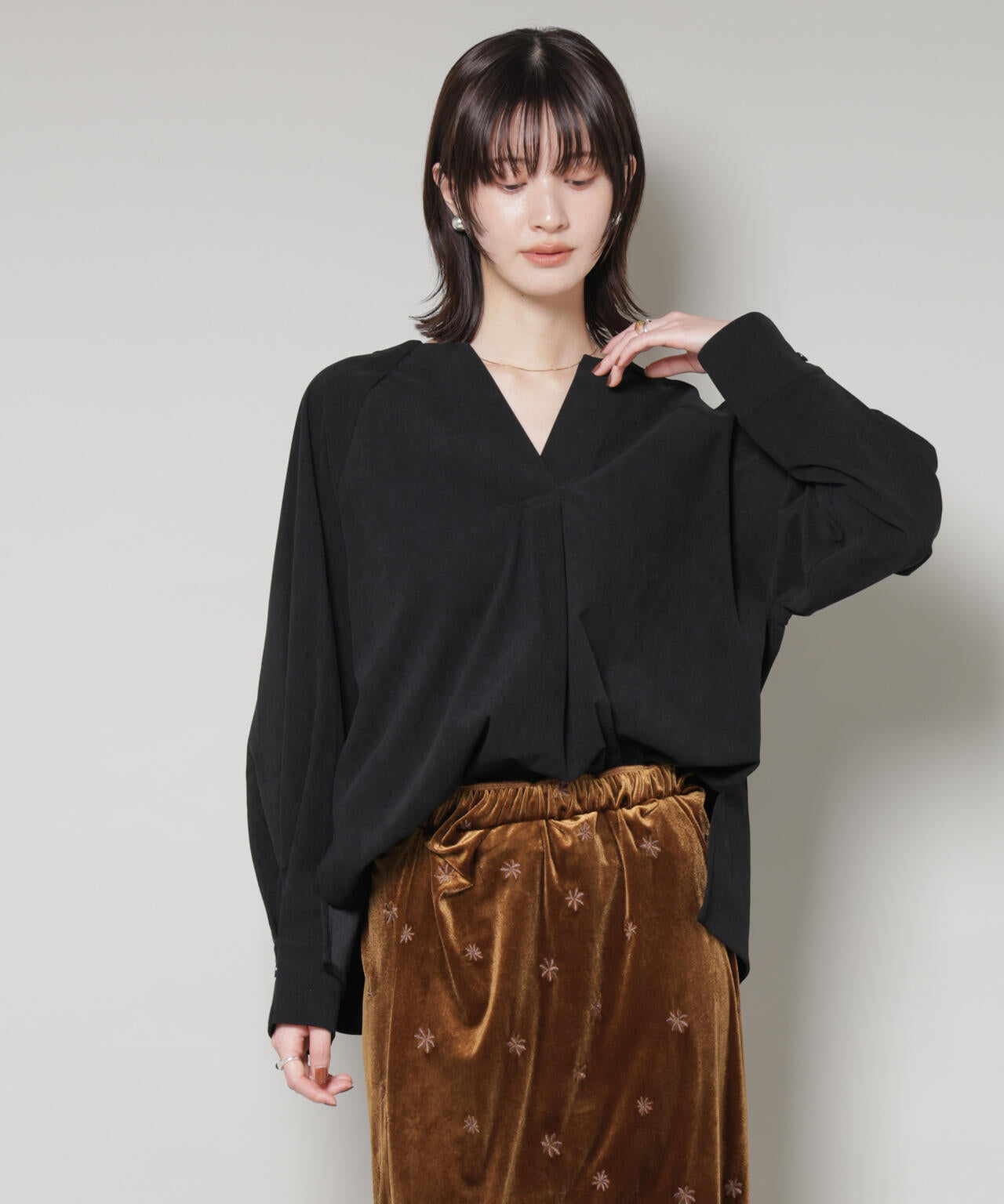 ストレッチ起毛スキッパープルオーバーブラウス(セットアップ可) 6735220319