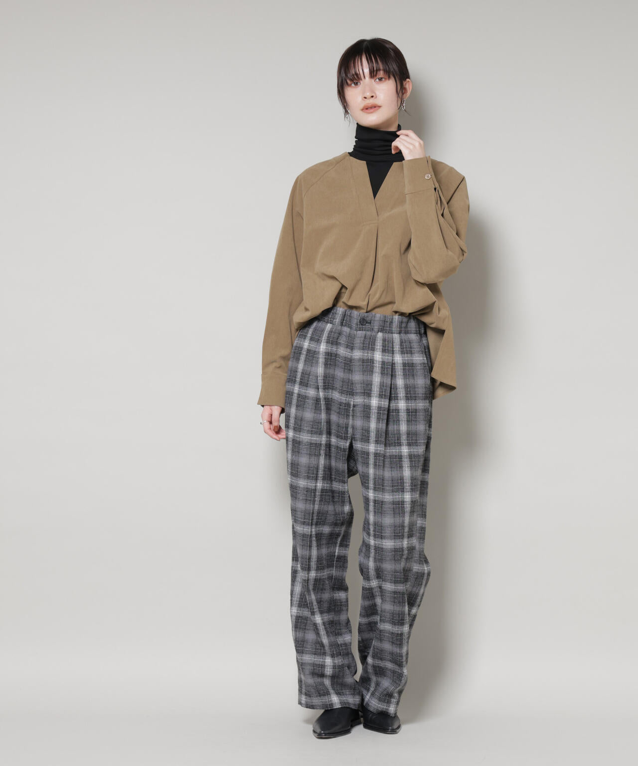 ストレッチ起毛スキッパープルオーバーブラウス(セットアップ可) 6735220319