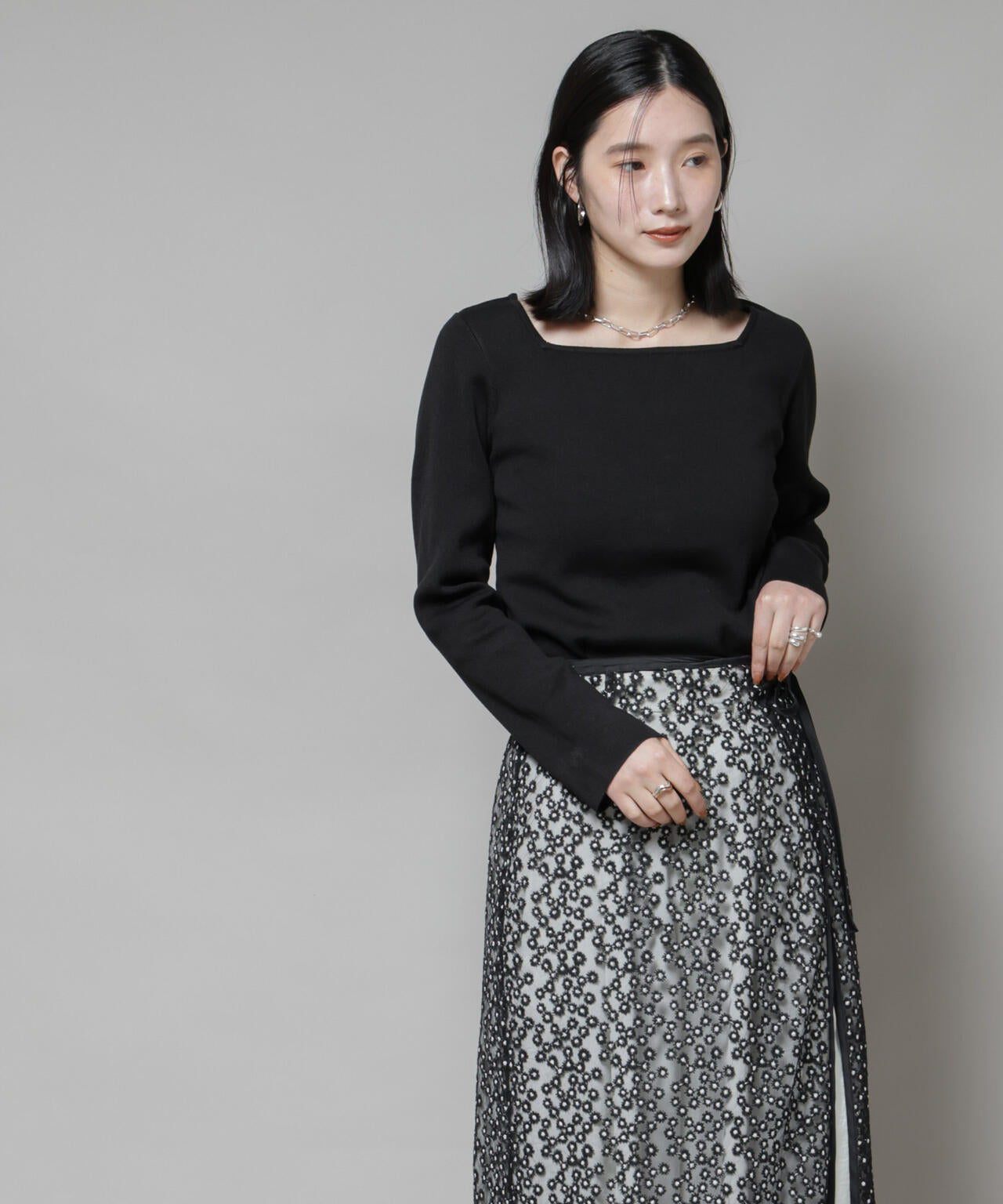 【2023年秋冬 新作】2way 長袖ニットプルオーバー フロント2wayニットプルオーバー（ニット/セーター）｜Emma