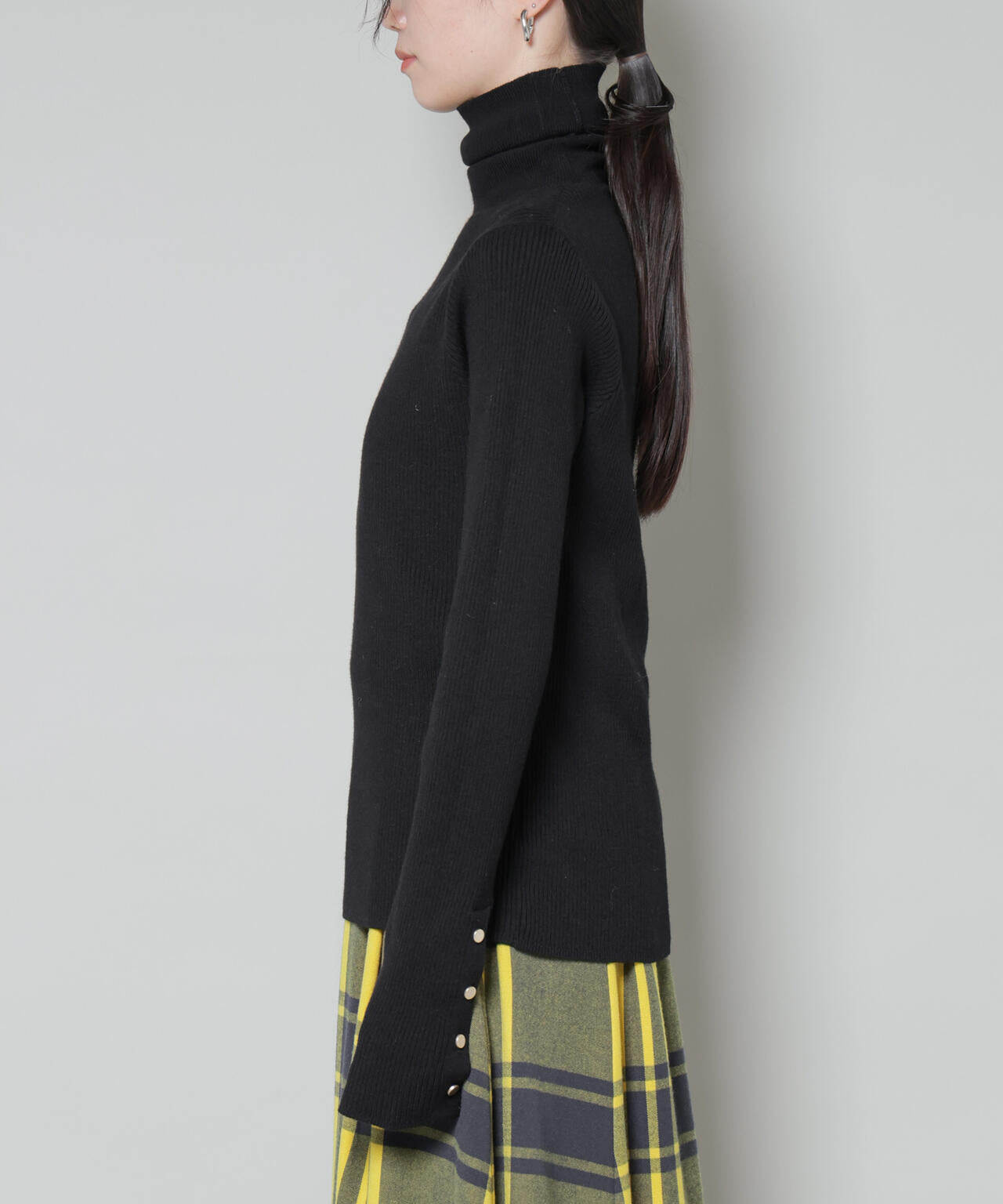 洗濯機洗可メタルボタンリブニット 6735222343