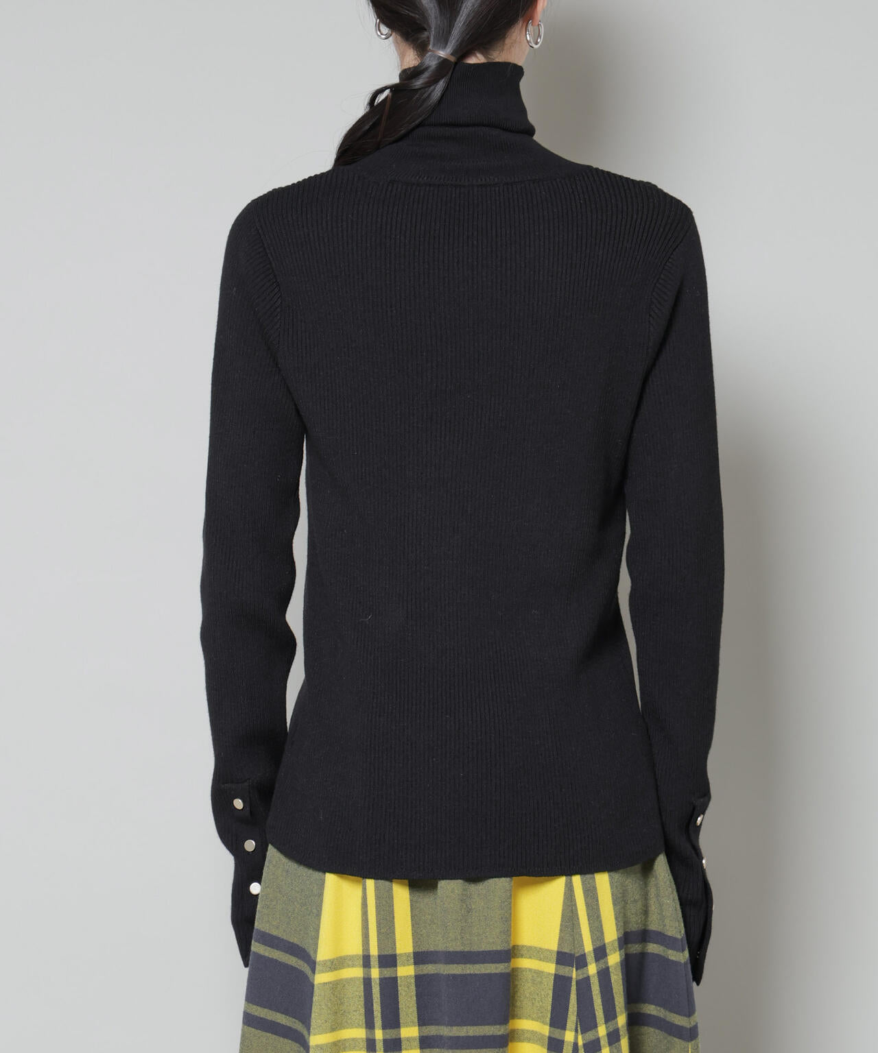 洗濯機洗可メタルボタンリブニット 6735222343